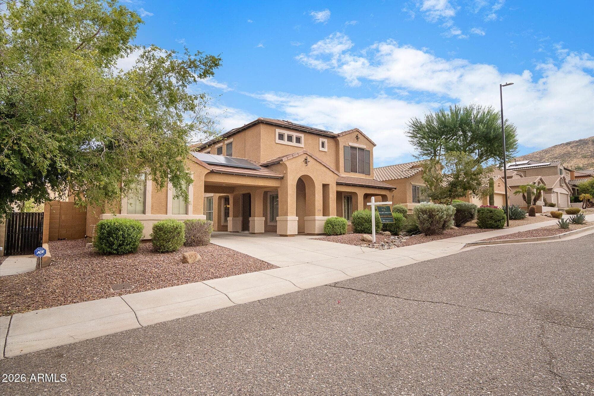 2020 W Caleb Road, Phoenix, Arizona