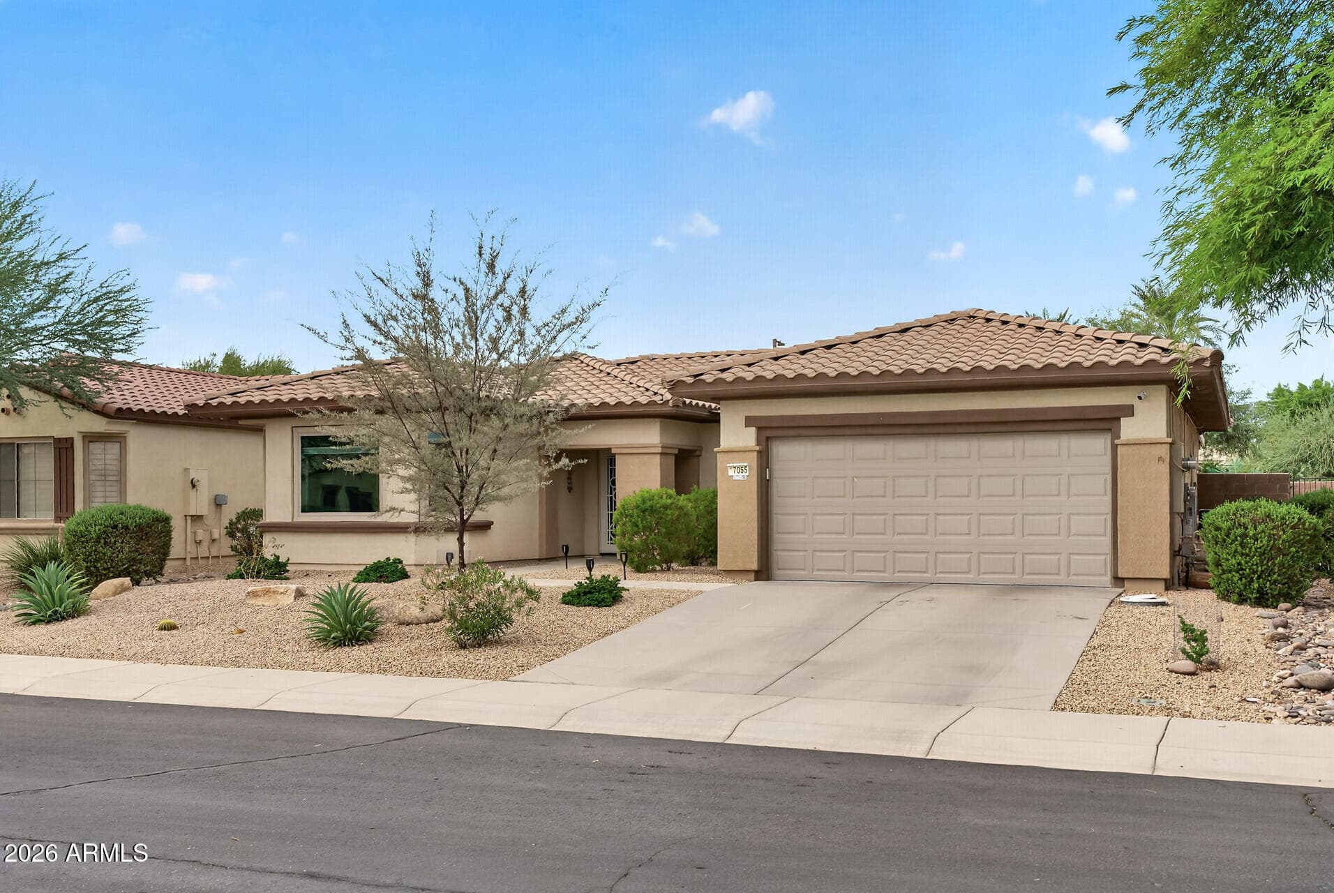 17055 W Oasis Springs Way — photo 2