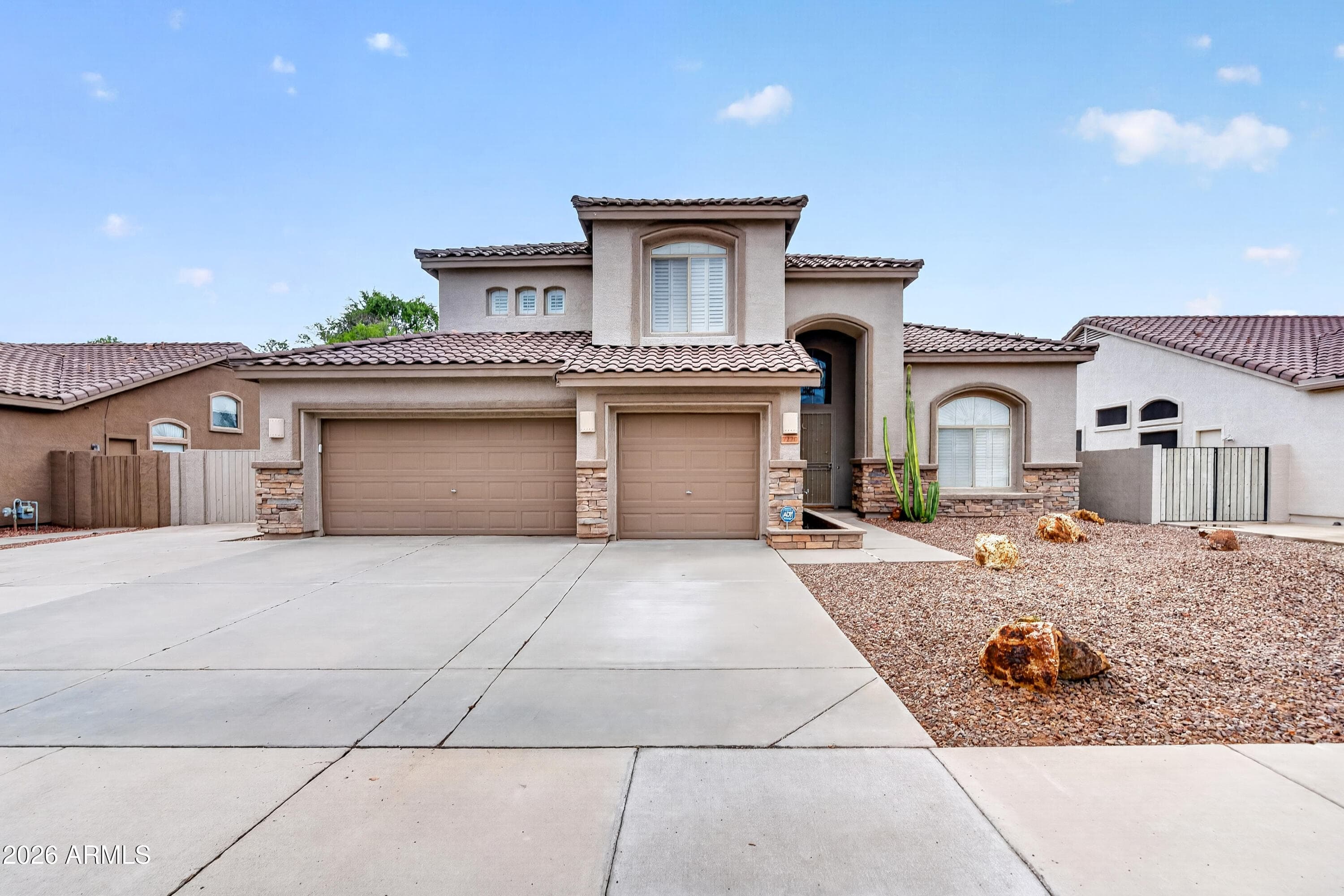 7220 W Melinda Lane — photo 2