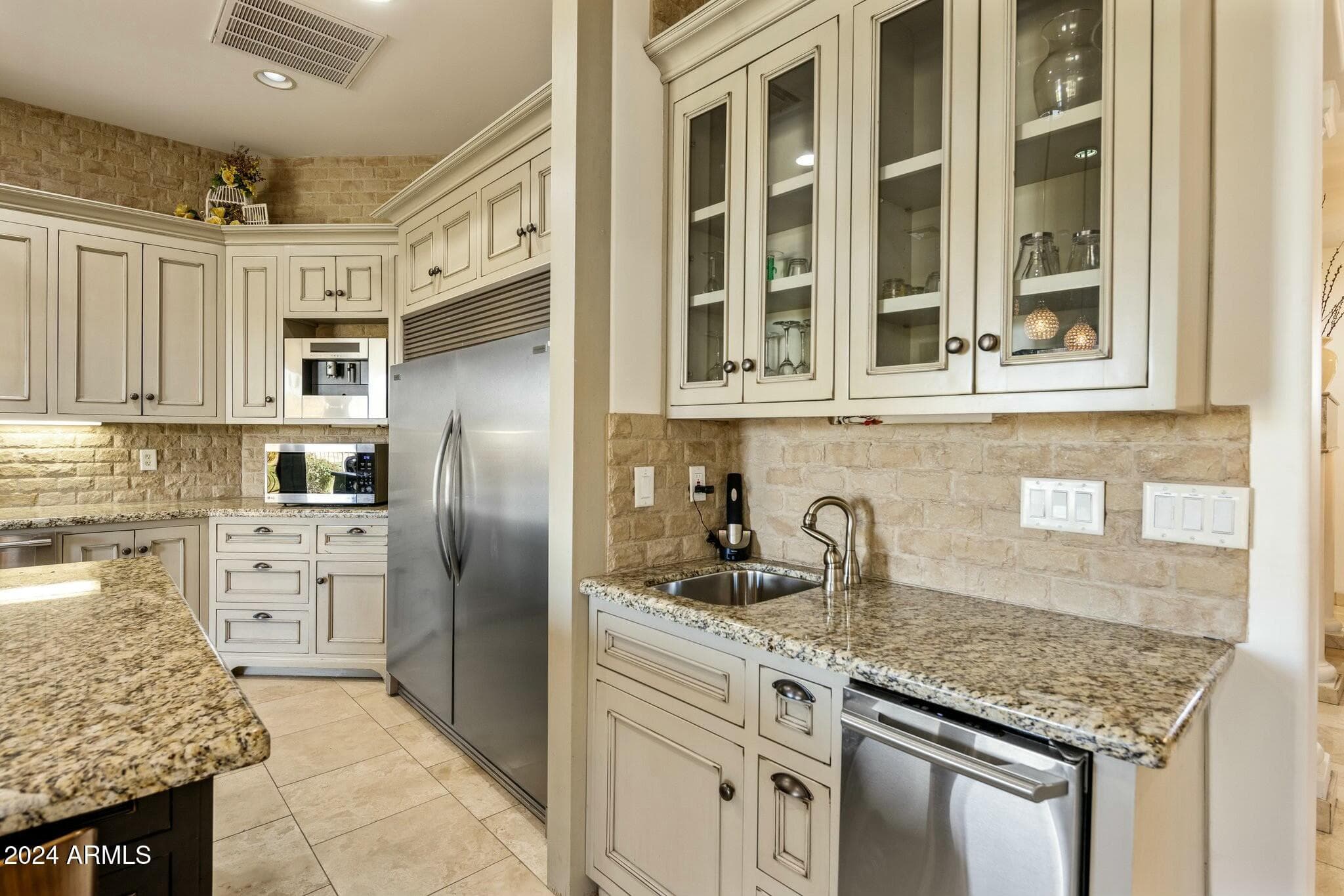 14402 N Medinan Drive — photo 6