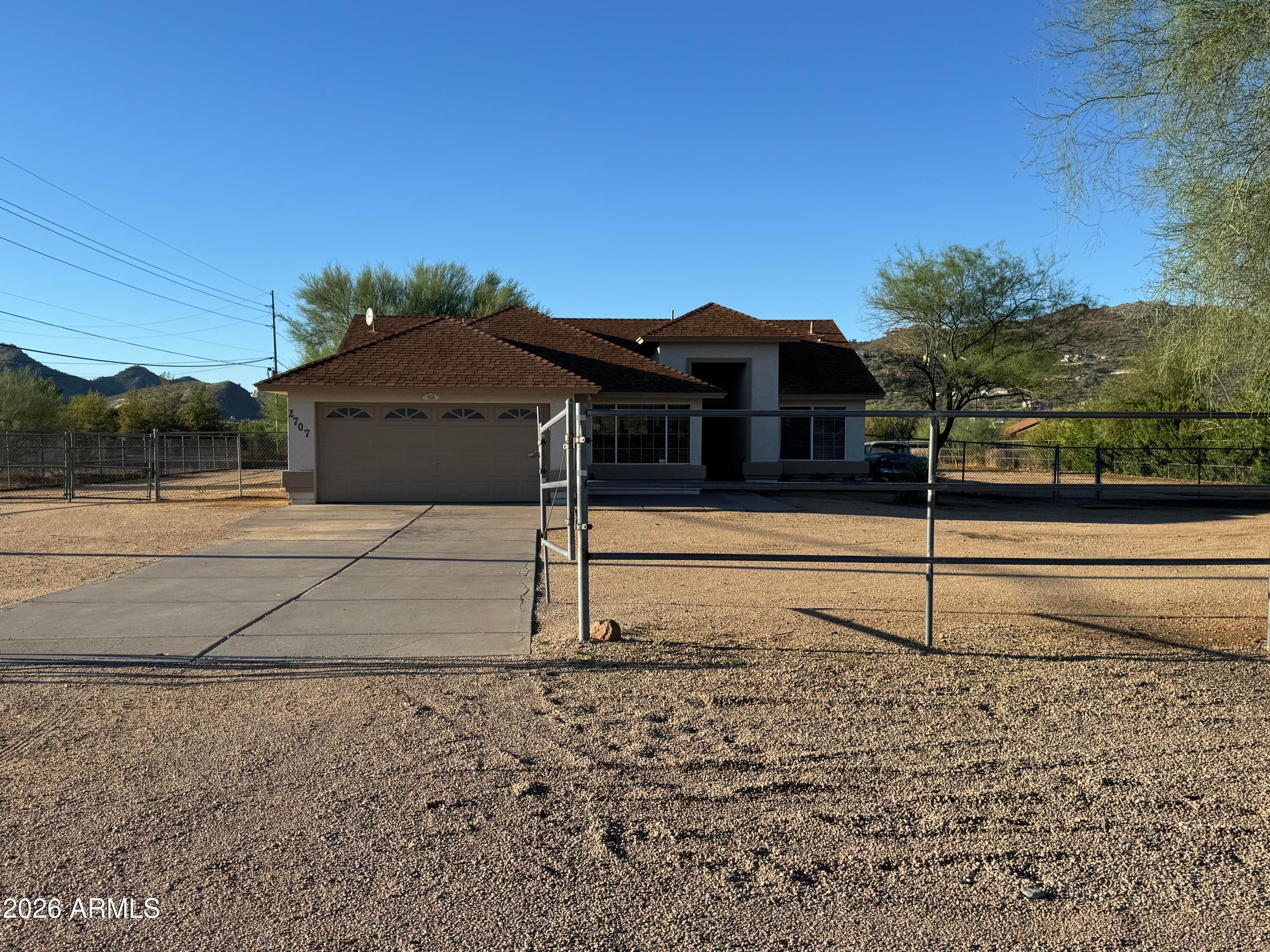 2707 W Irvine Road — photo 2