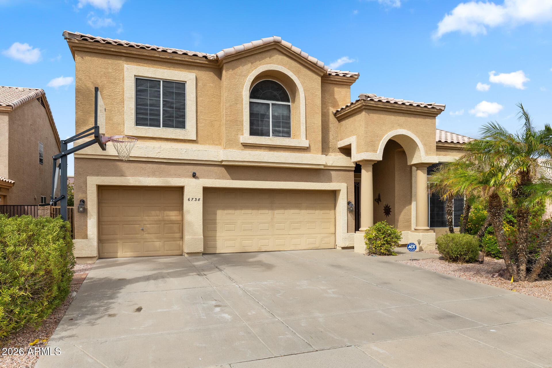 6738 W Wahalla Lane — photo 3