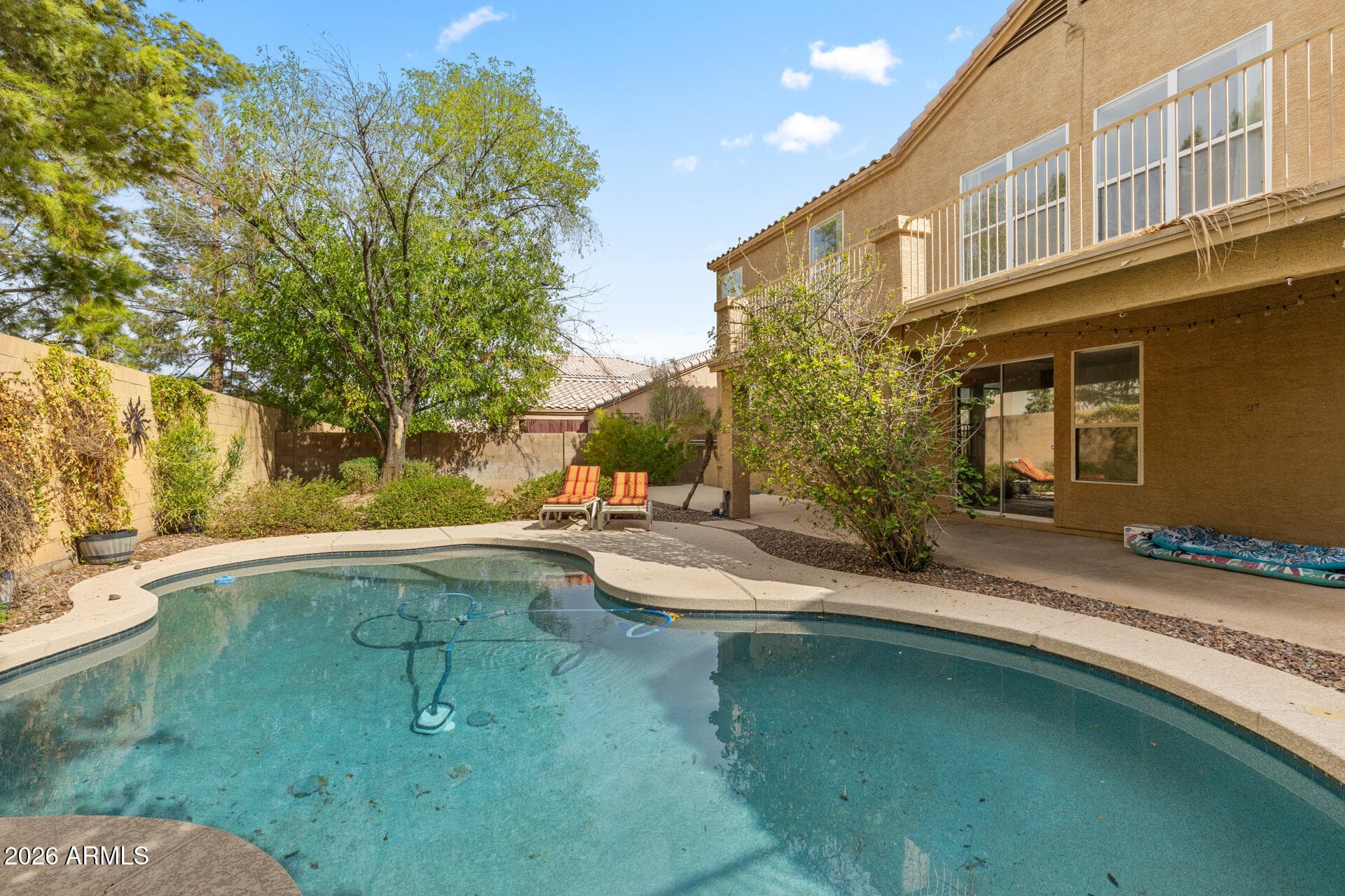 6738 W Wahalla Lane — photo 2