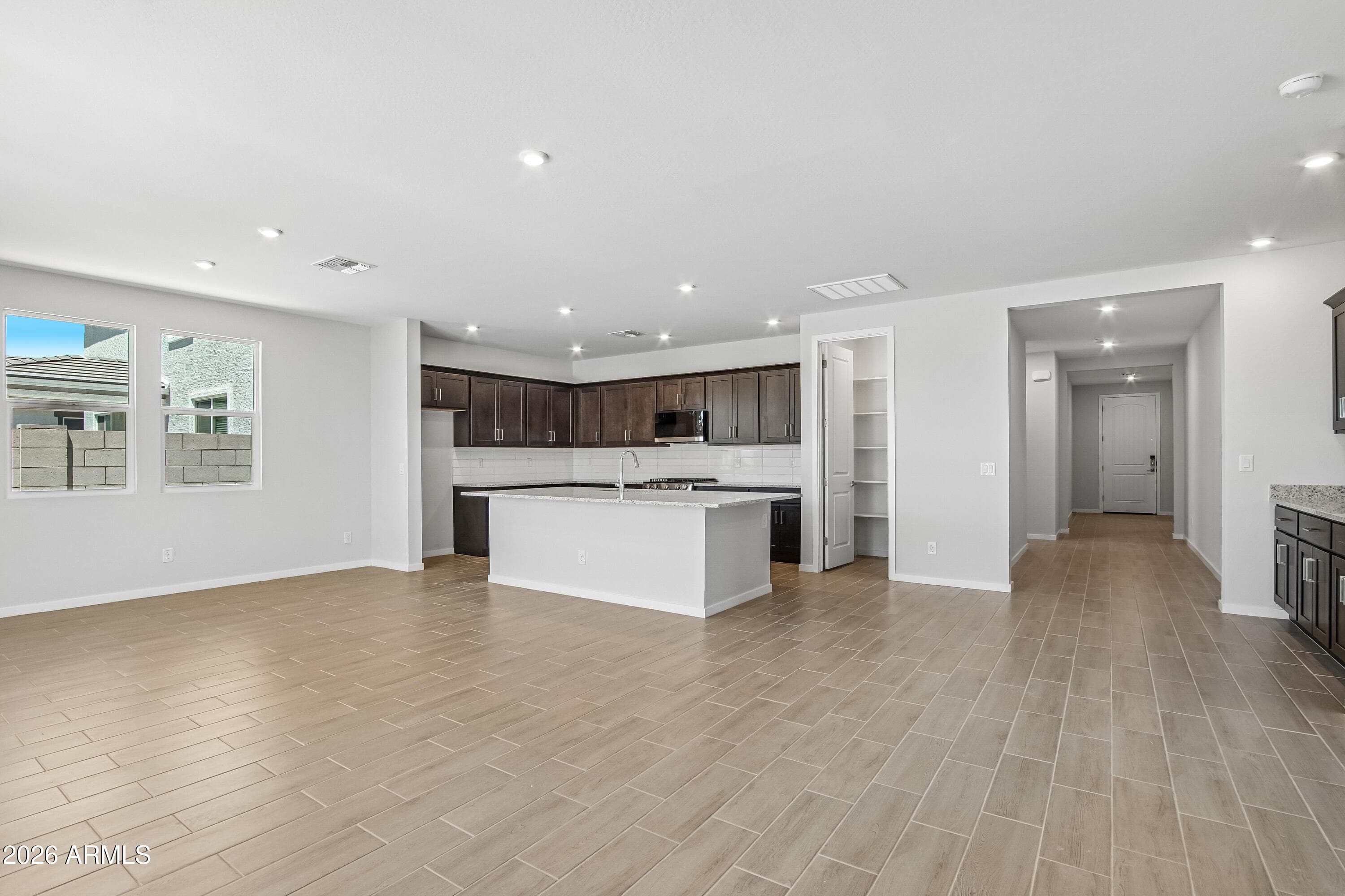 23021 W Irma Lane — photo 4