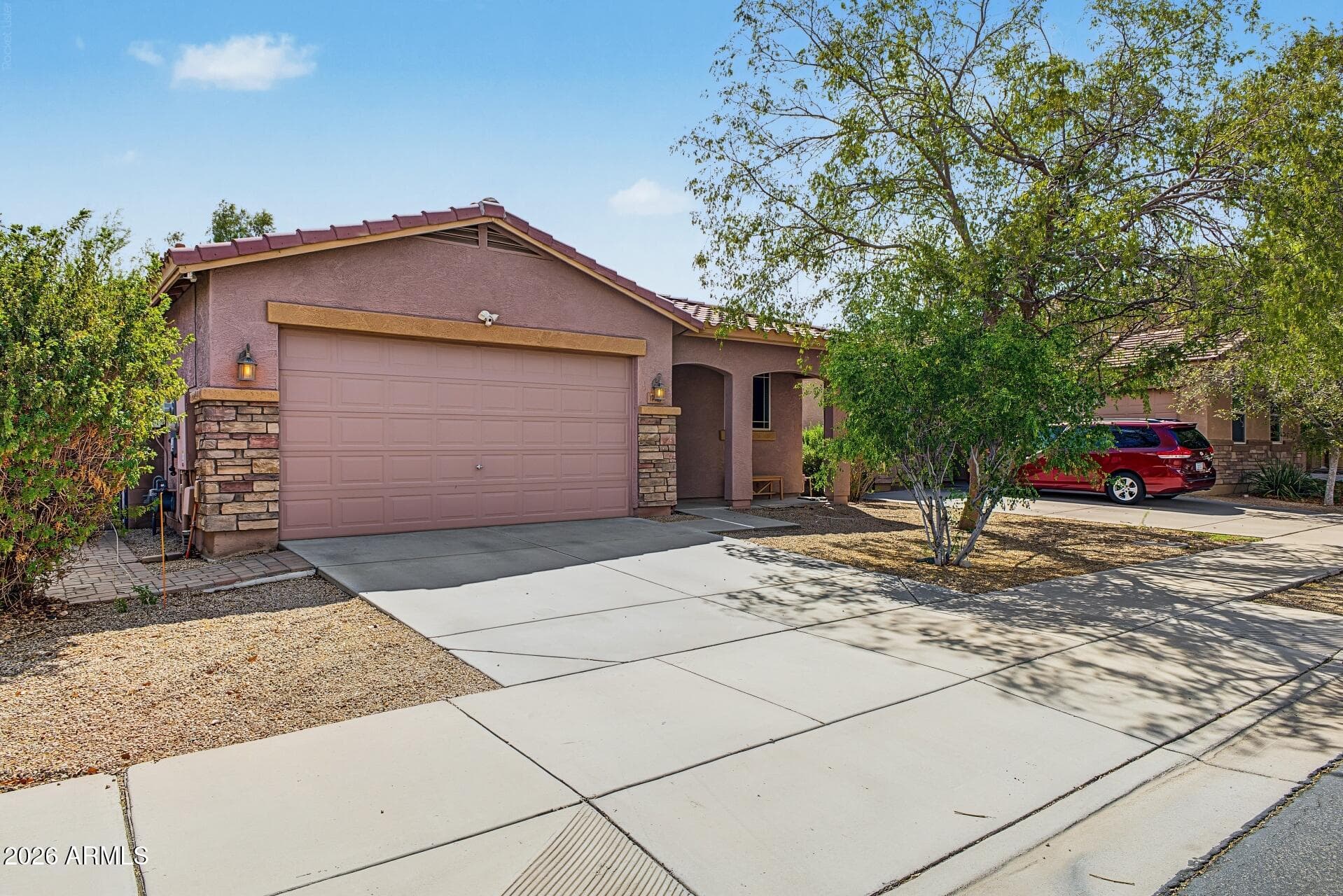 17367 W Adams Street — photo 2