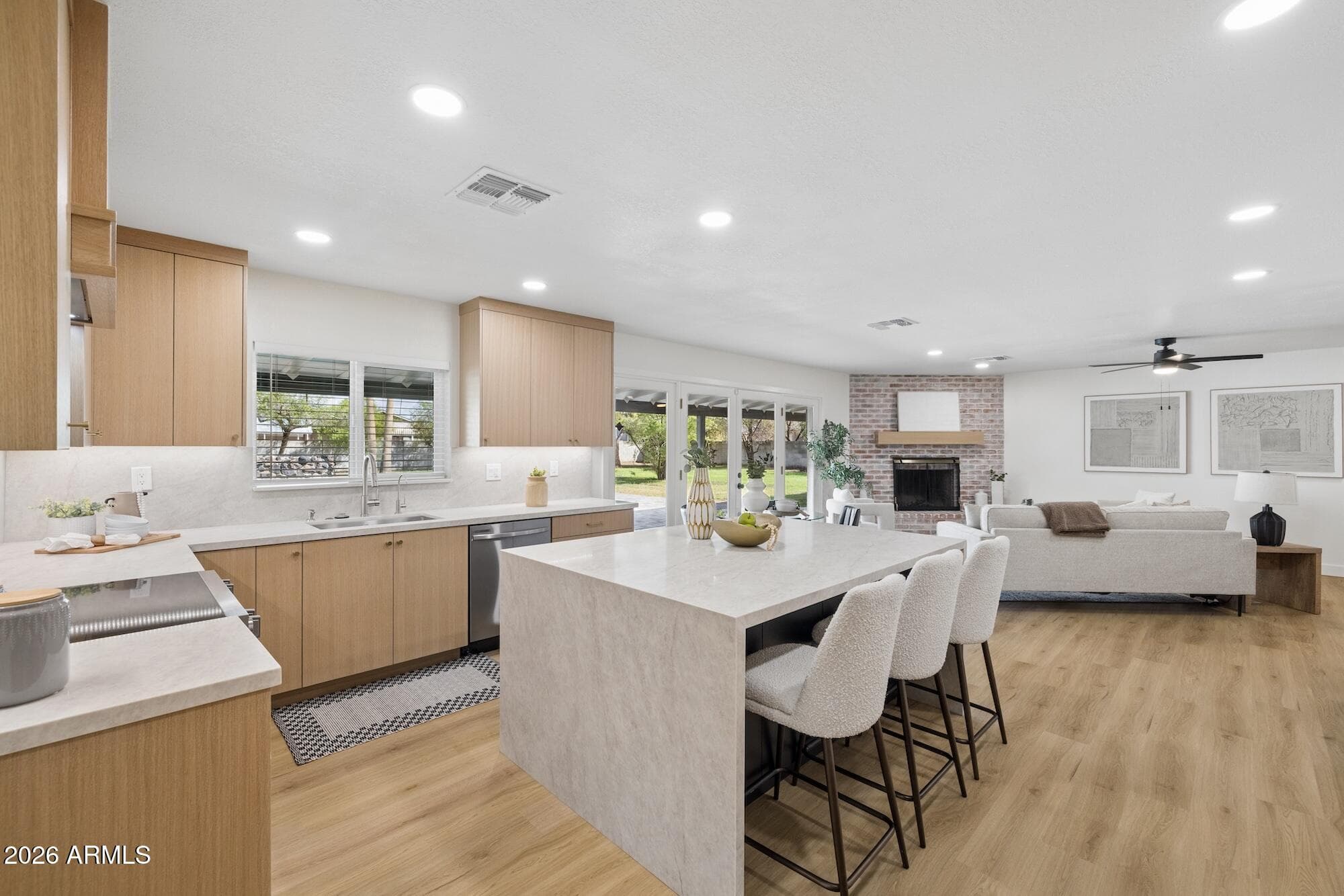 4902 W Monte Cristo Avenue — photo 3
