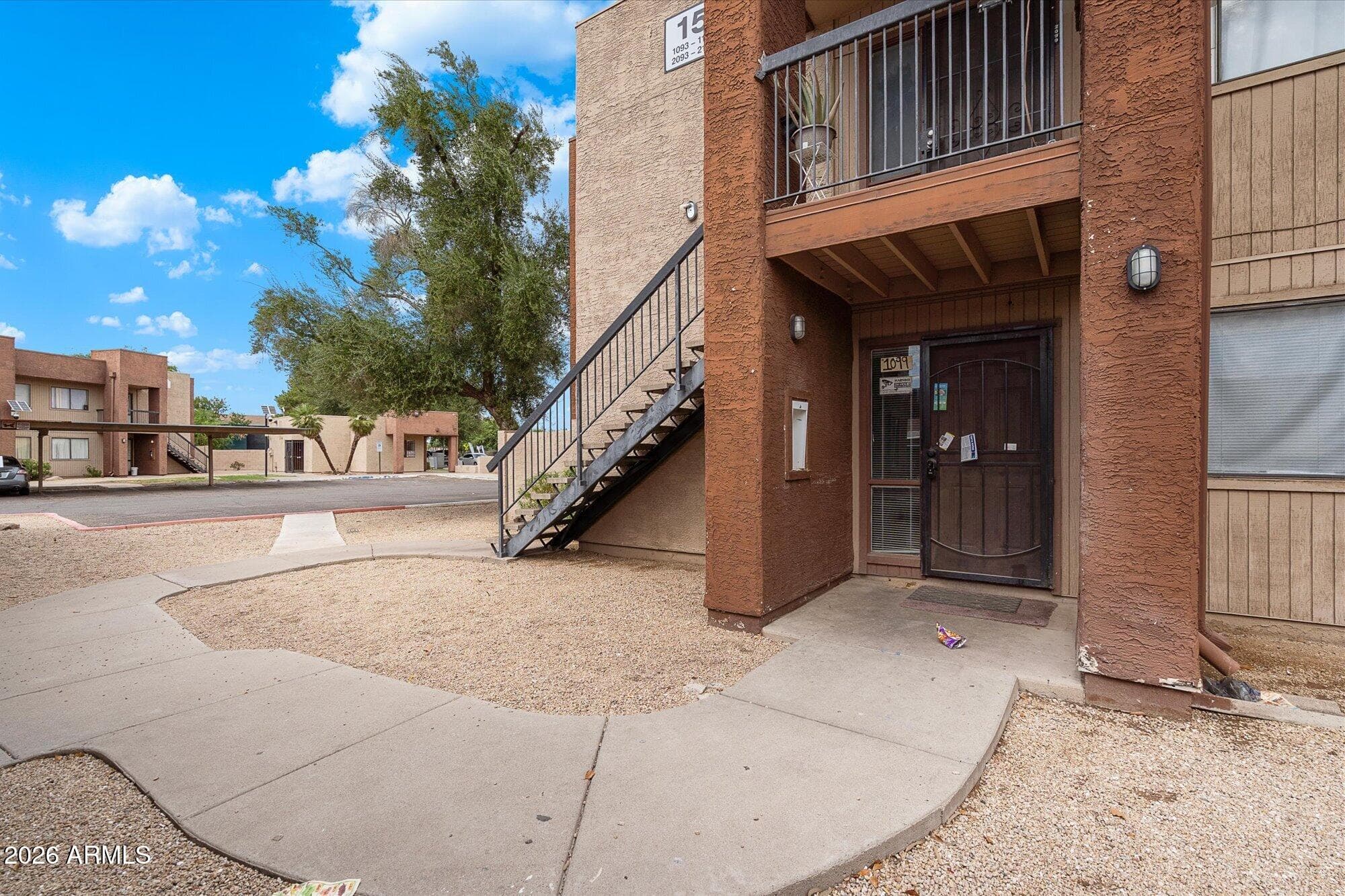 3810 N Maryvale Parkway Apt 1099 — photo 2