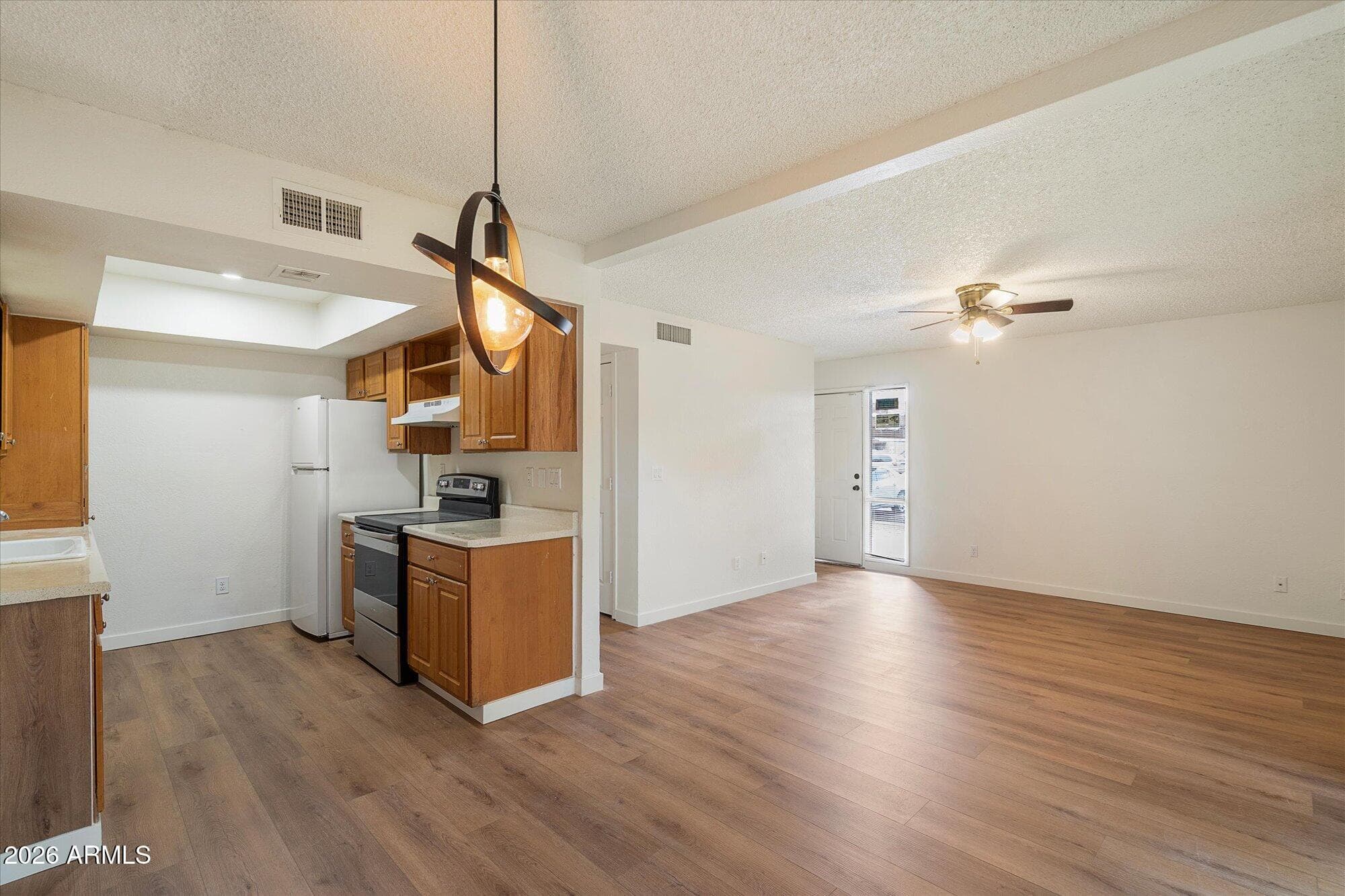 3810 N Maryvale Parkway Apt 1099 — photo 6