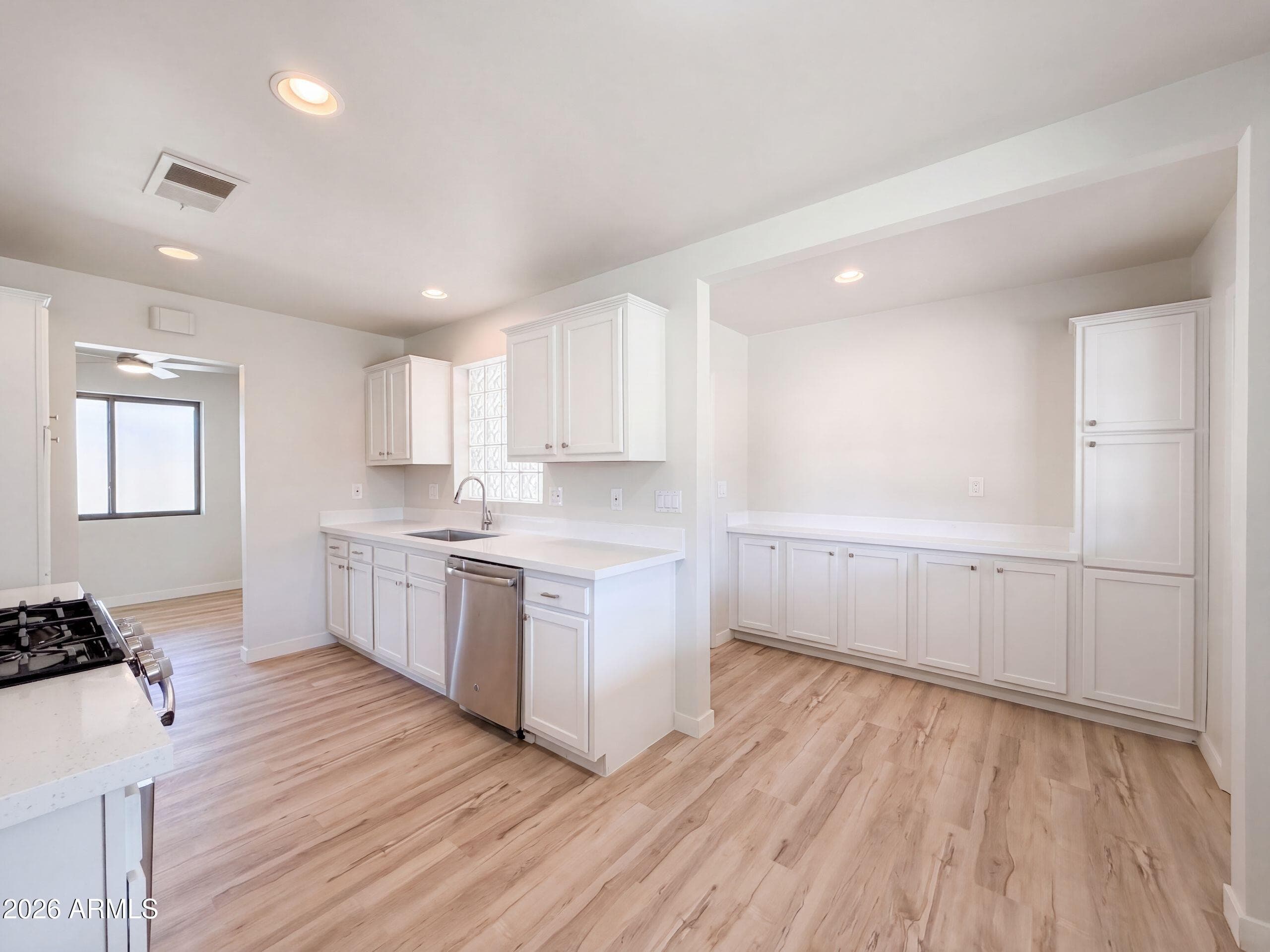 4801 N 14th Avenue — photo 2
