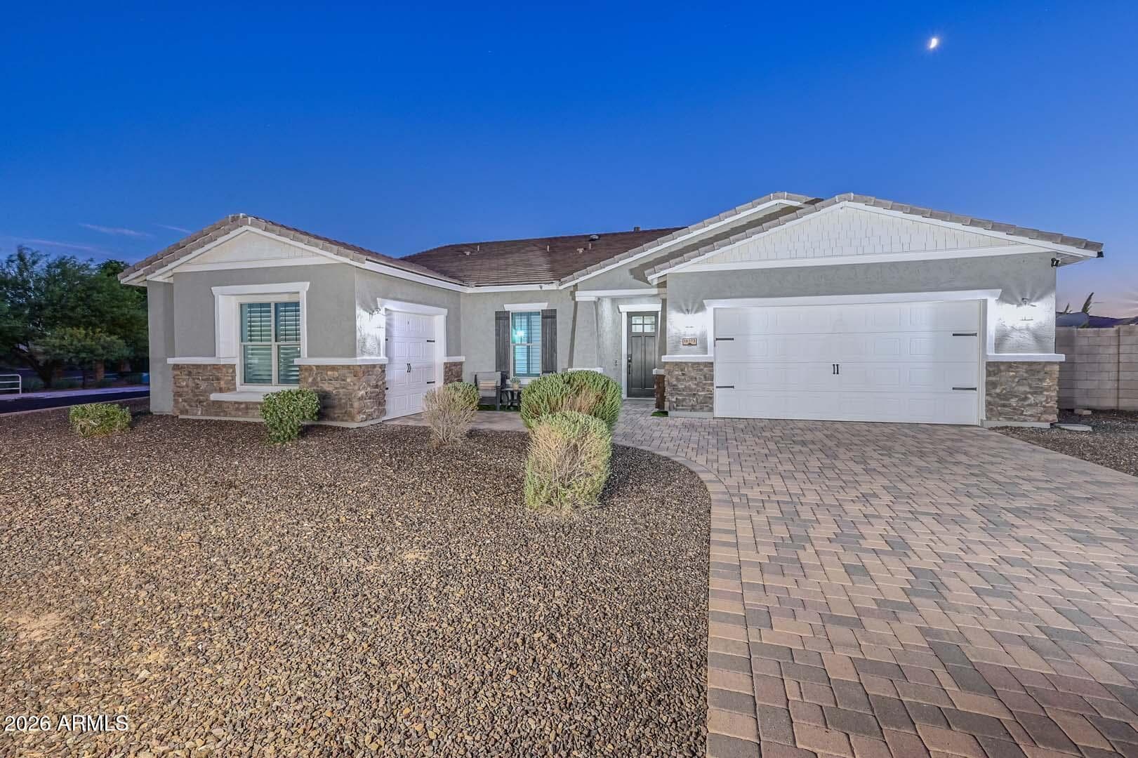 18373 W Sells Drive — photo 7