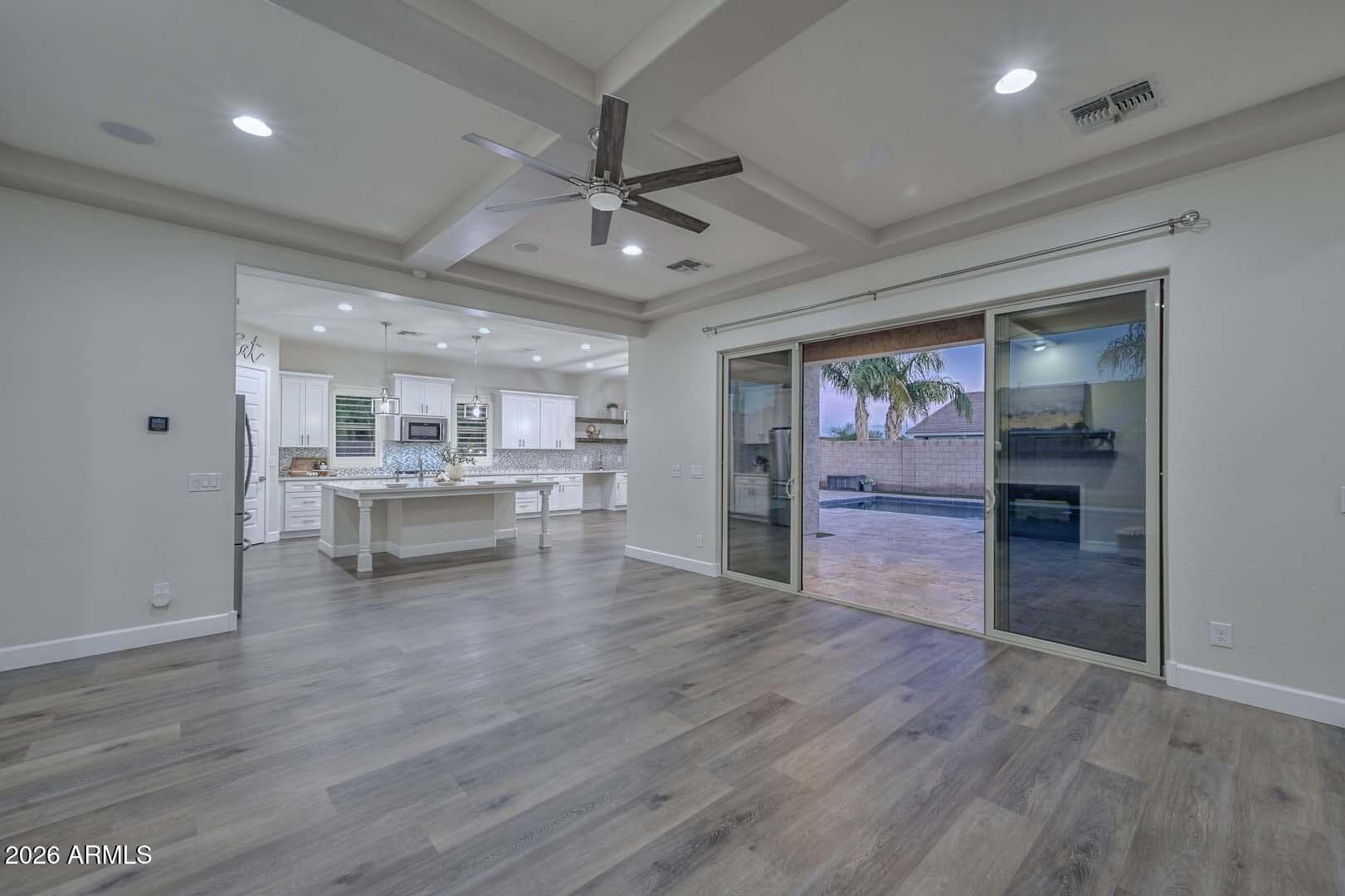 18373 W Sells Drive — photo 2