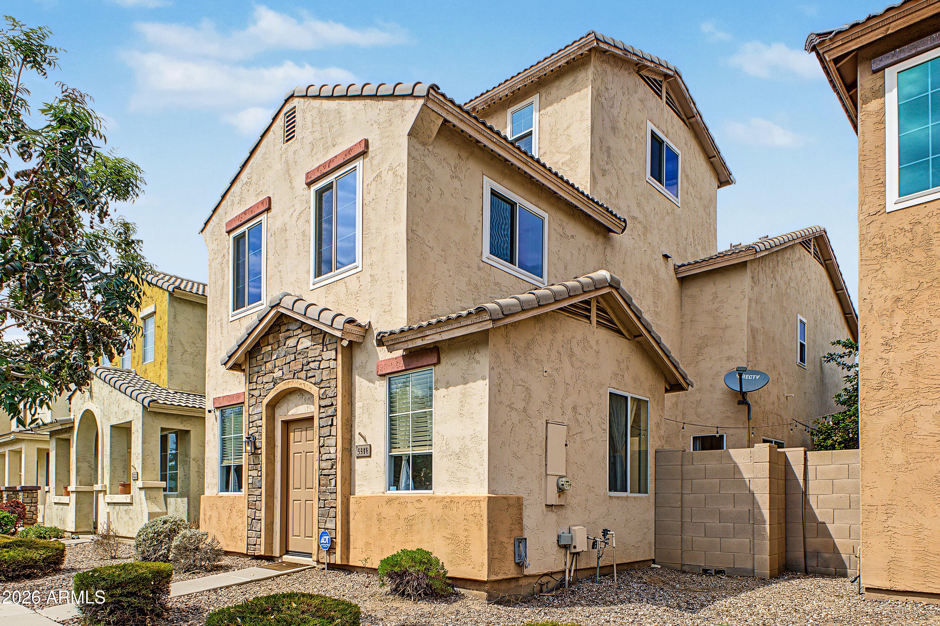 5318 W Albeniz Place, Phoenix, Arizona