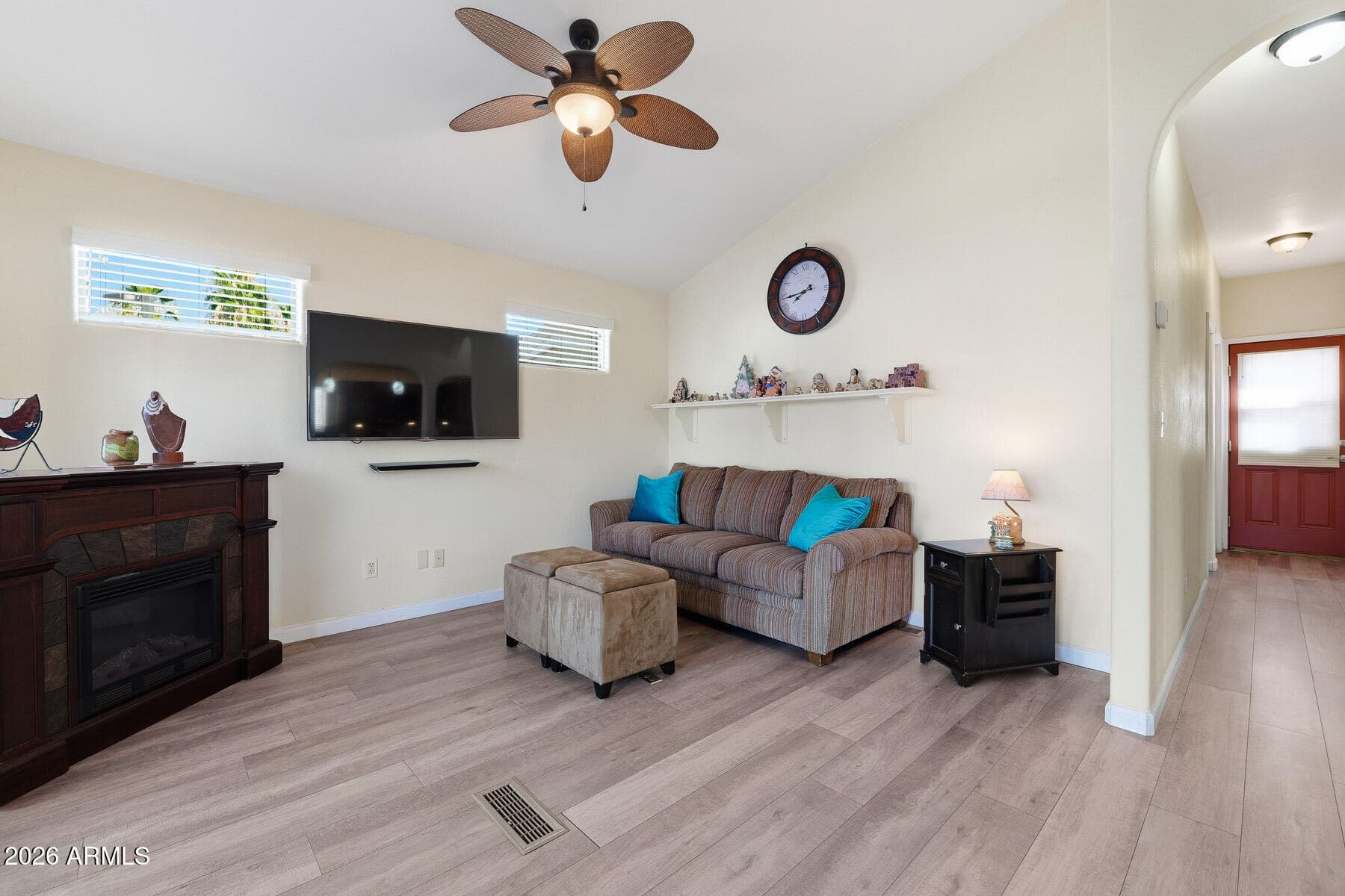 906 Aero Road — photo 6