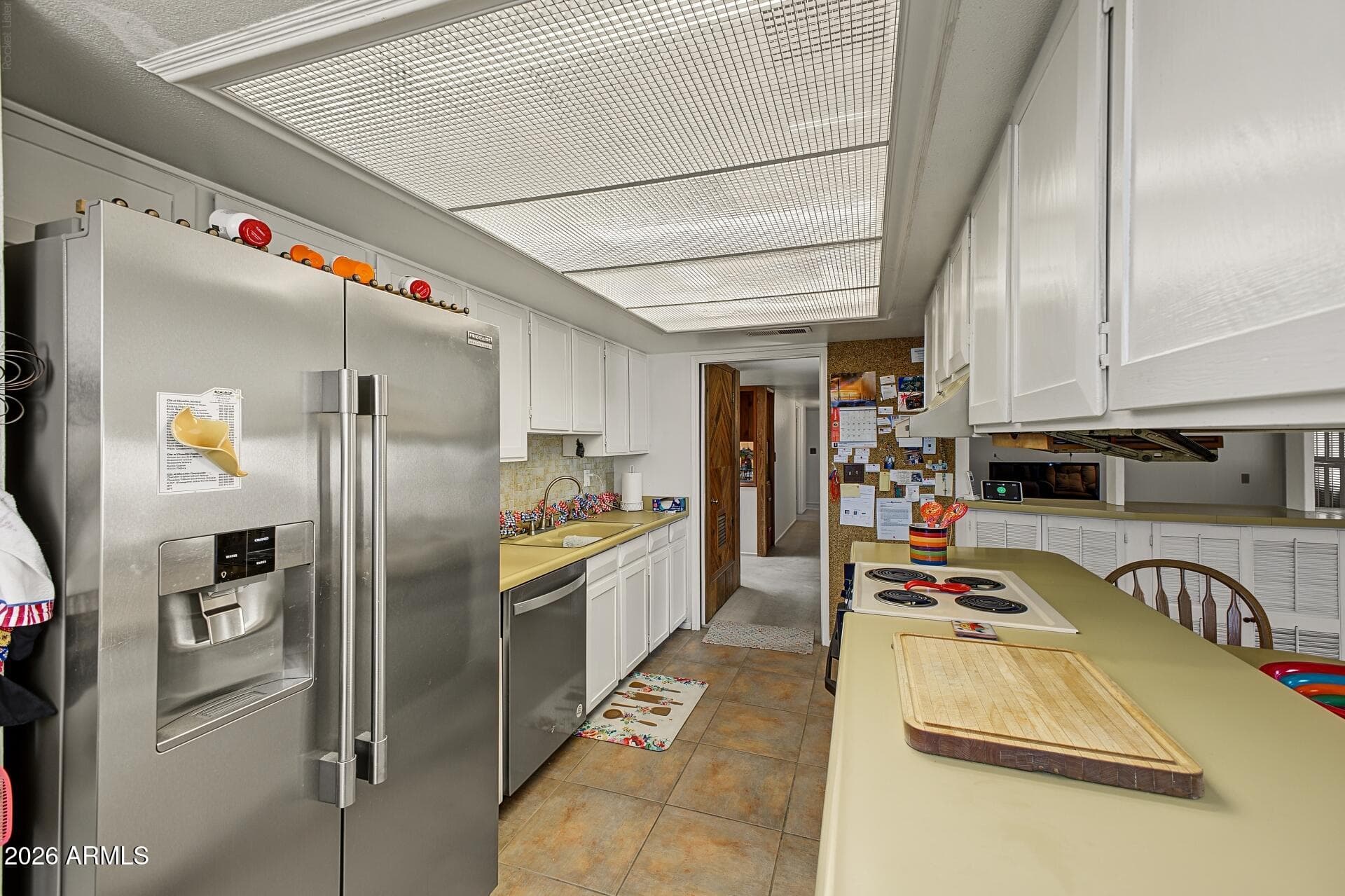 1200 W Laredo Street — photo 6