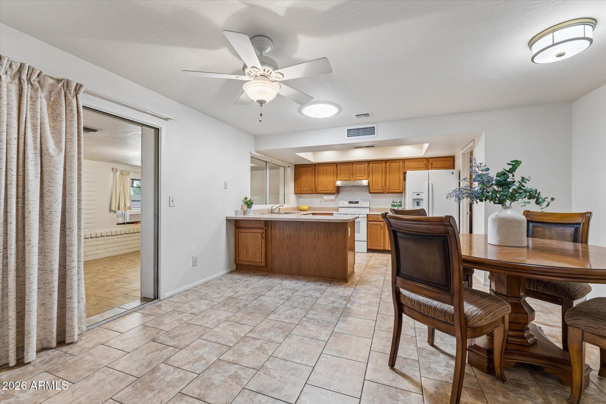 3301 E Monica Avenue — photo 4