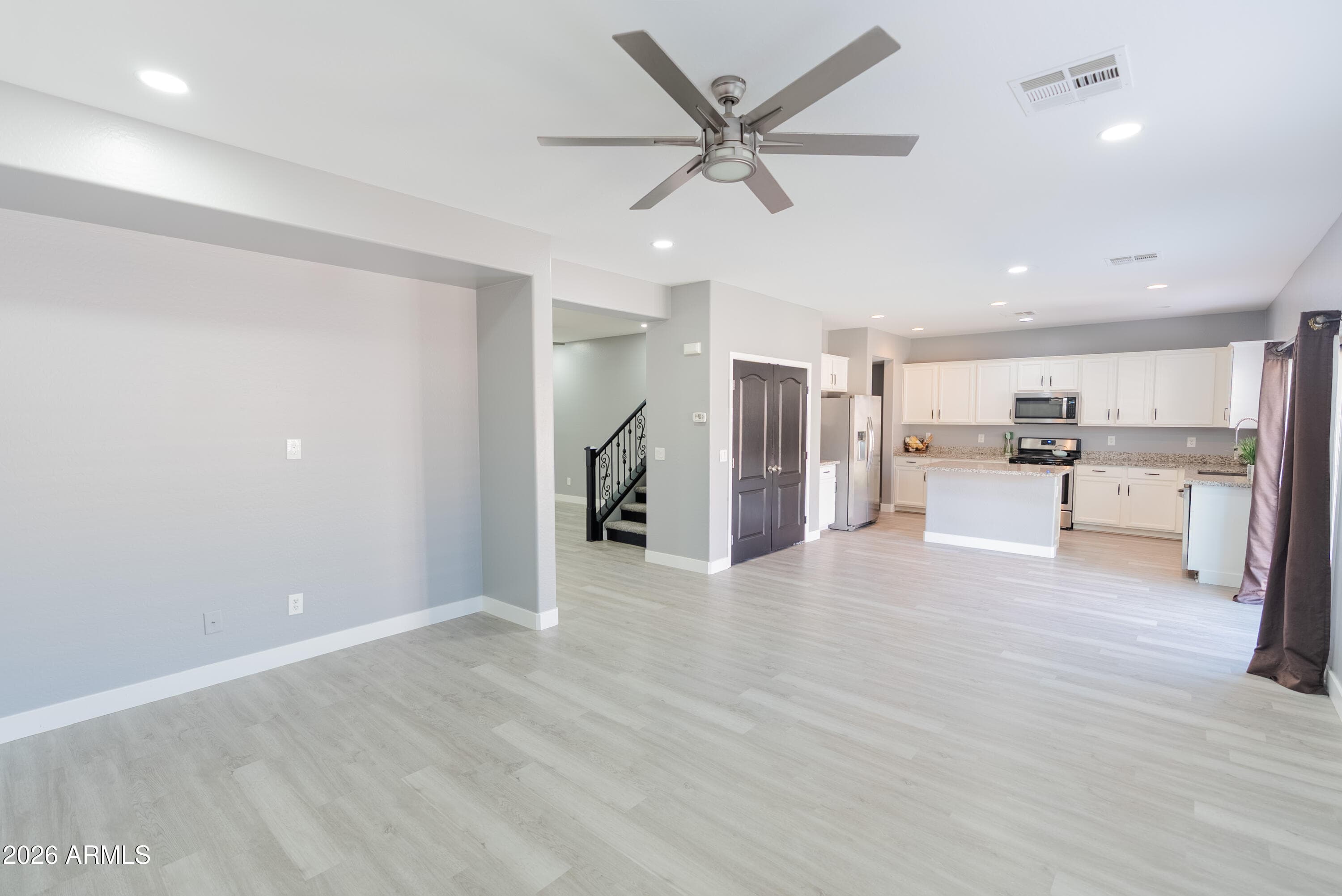 12038 W Leather Lane — photo 7