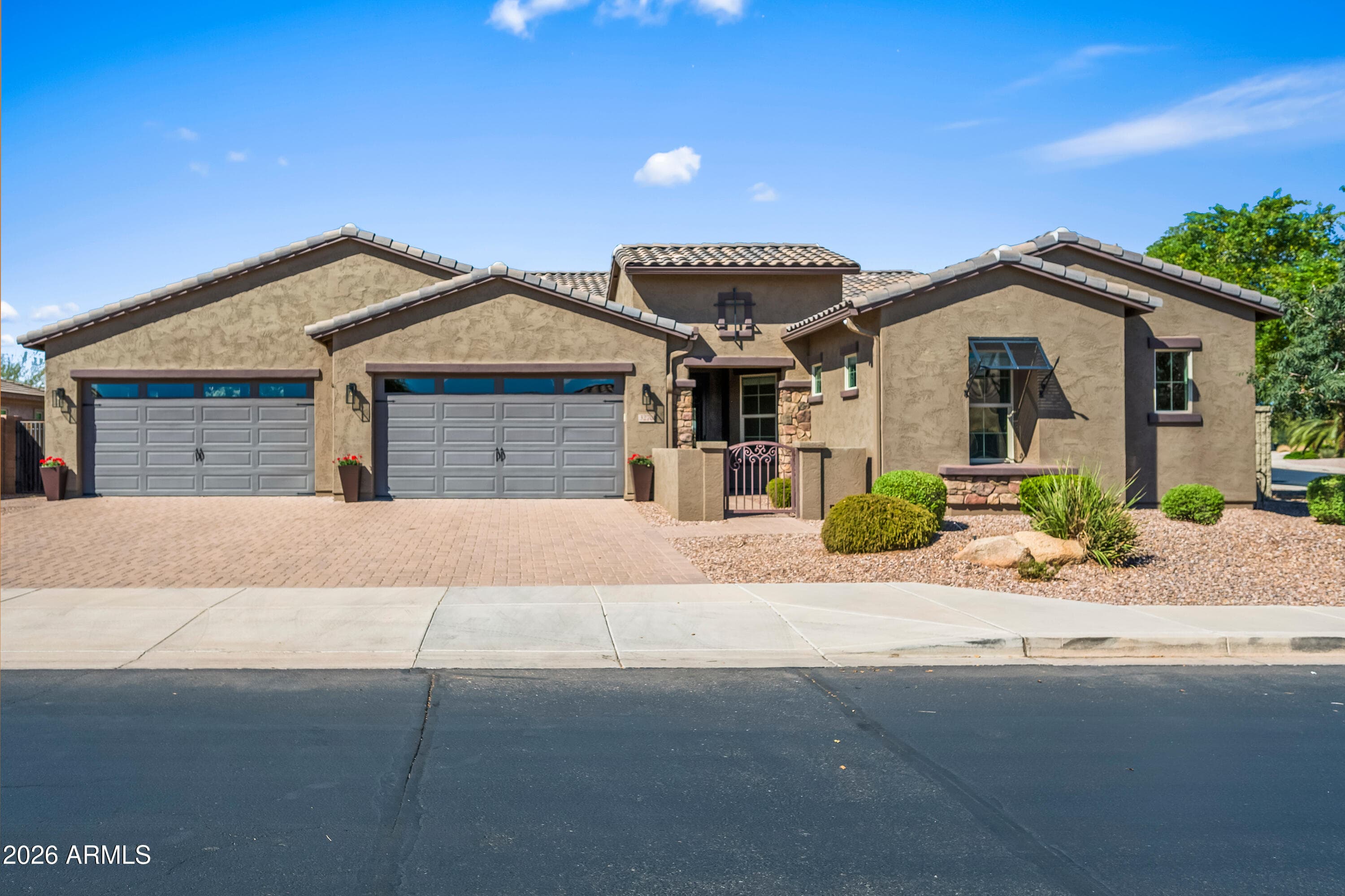 3270 E Azalea Drive — photo 4