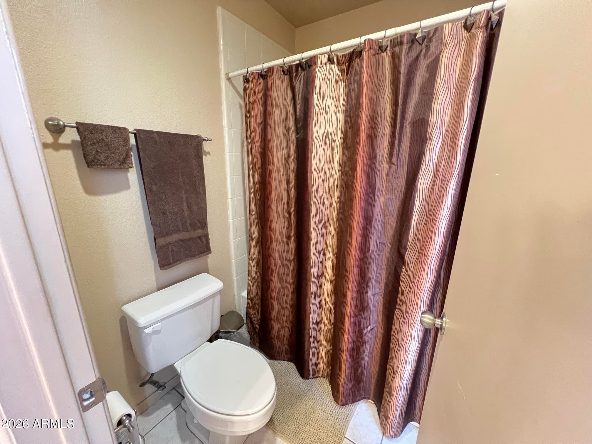 5518 E Lindstrom Lane 2023 — photo 7