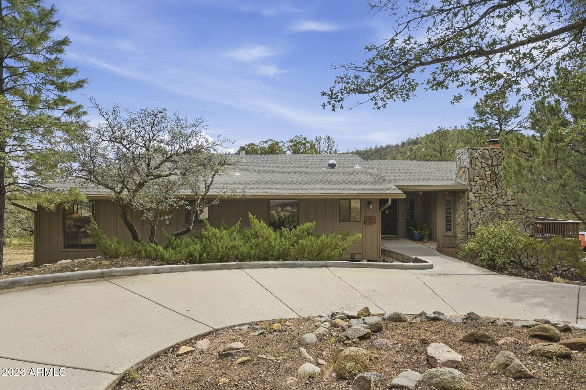 24 Wildwood Drive — photo 2
