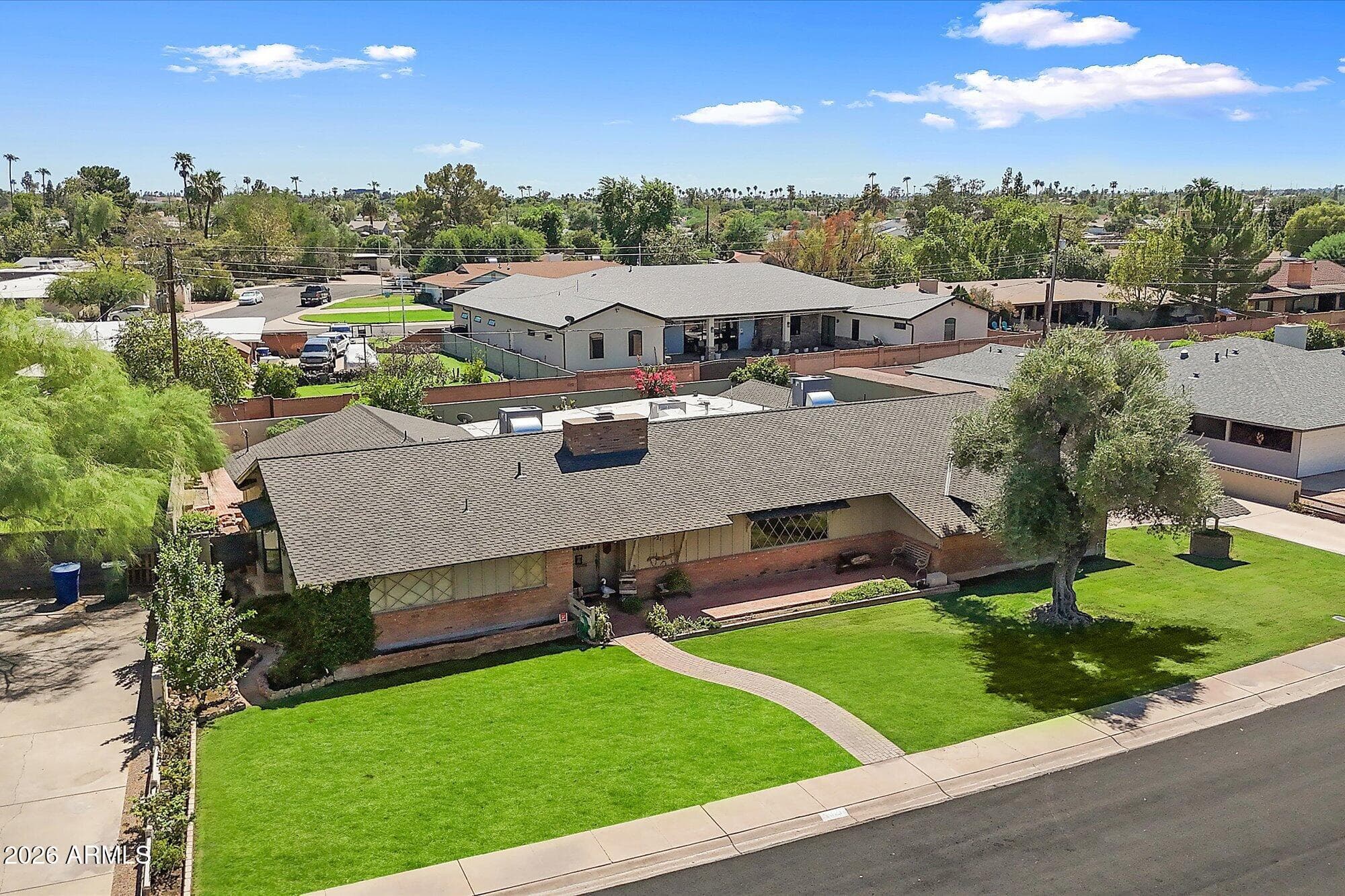 321 E Concorda Drive — photo 4