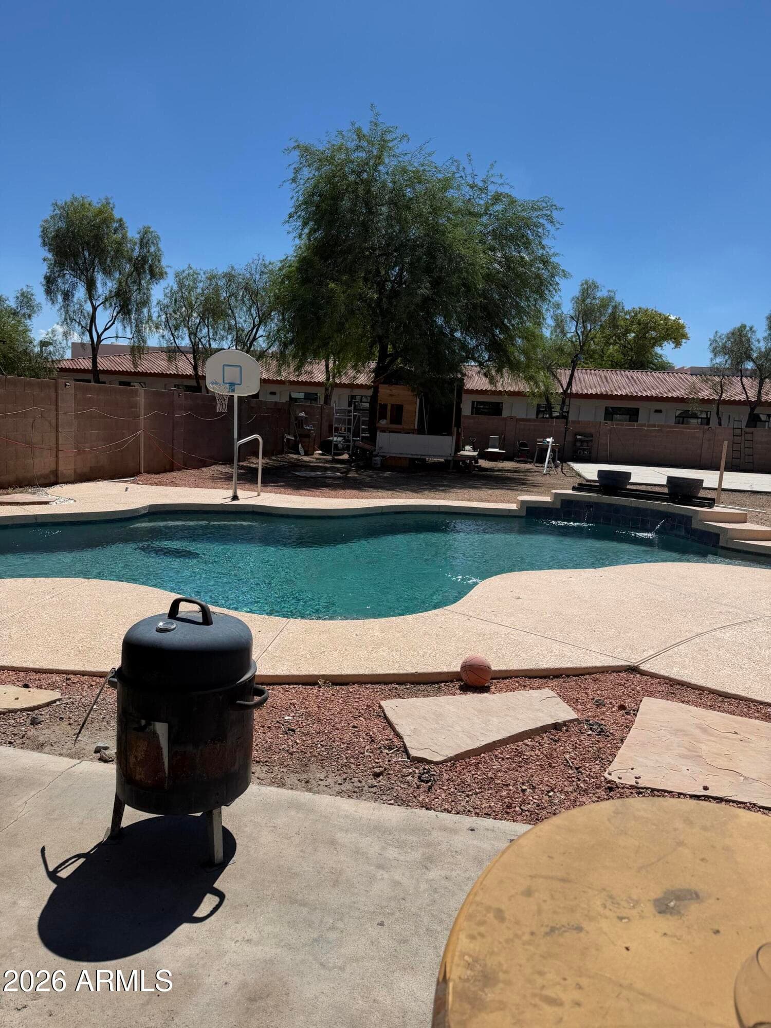 3237 E Rosemonte Drive — photo 2