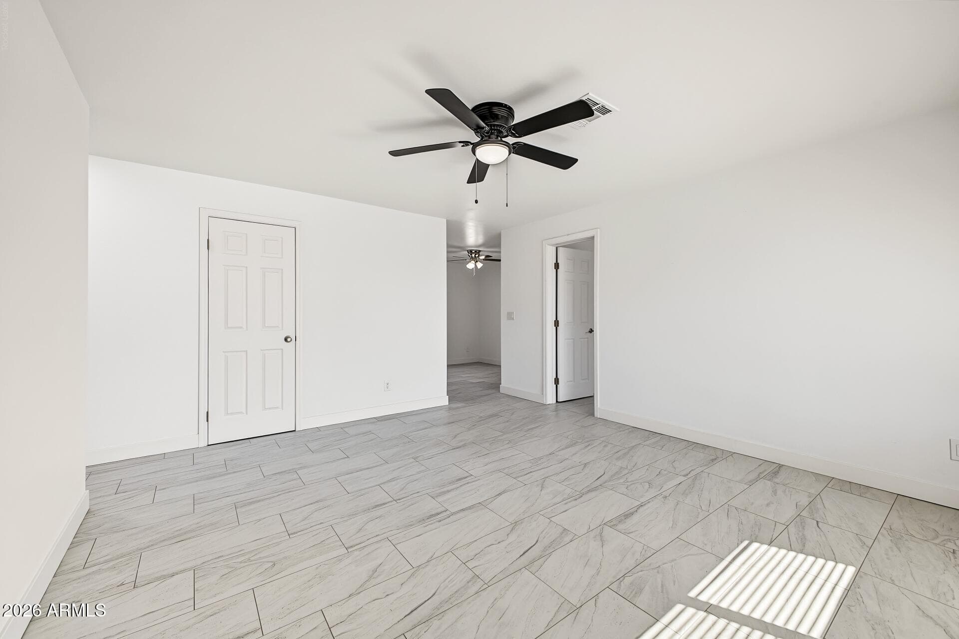 2535 N 50th Drive — photo 5