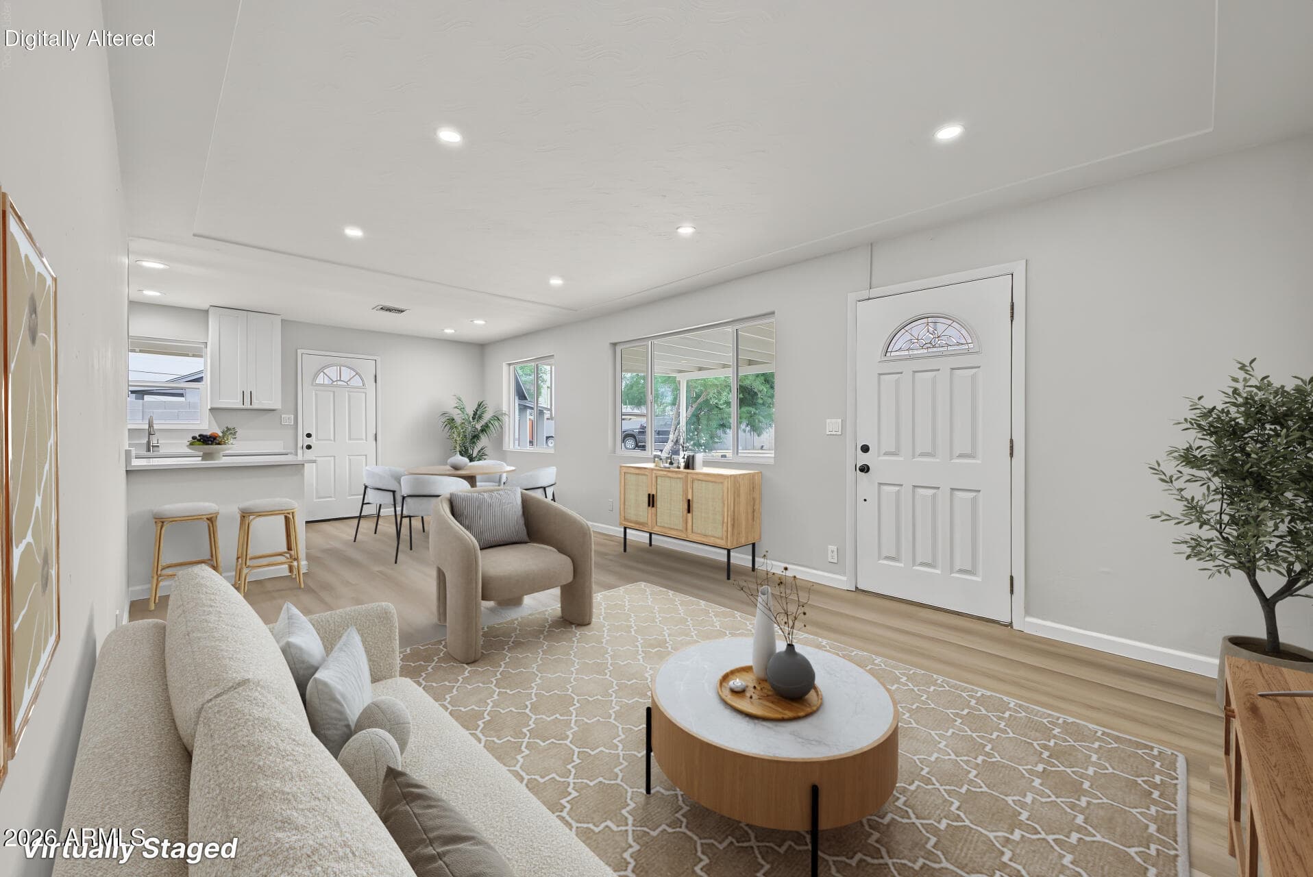 4332 W Crittenden Lane — photo 5