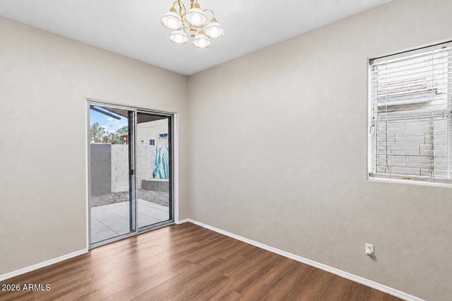 1018 W Janice Drive — photo 5