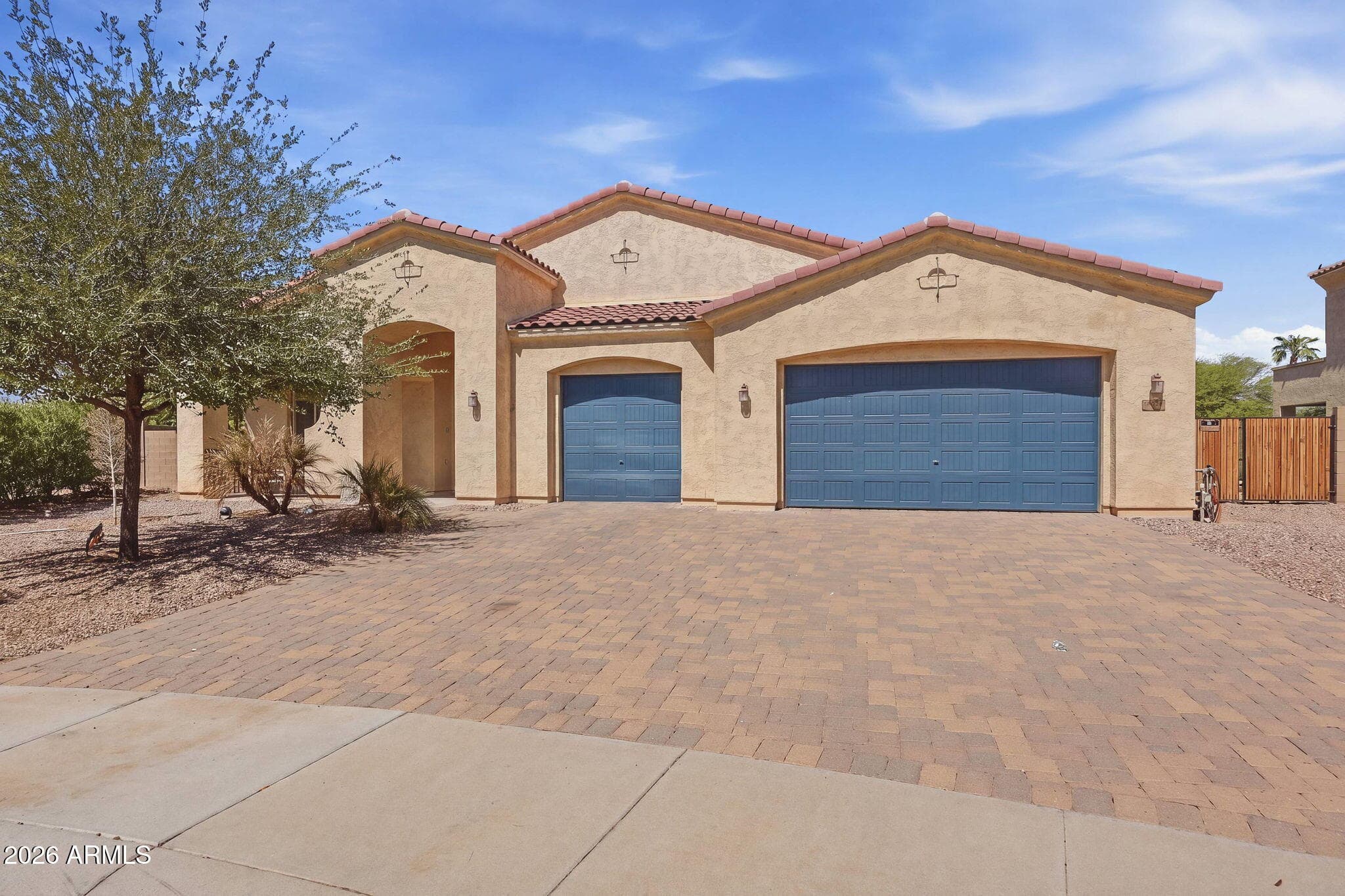 18026 W Sells Drive — photo 8