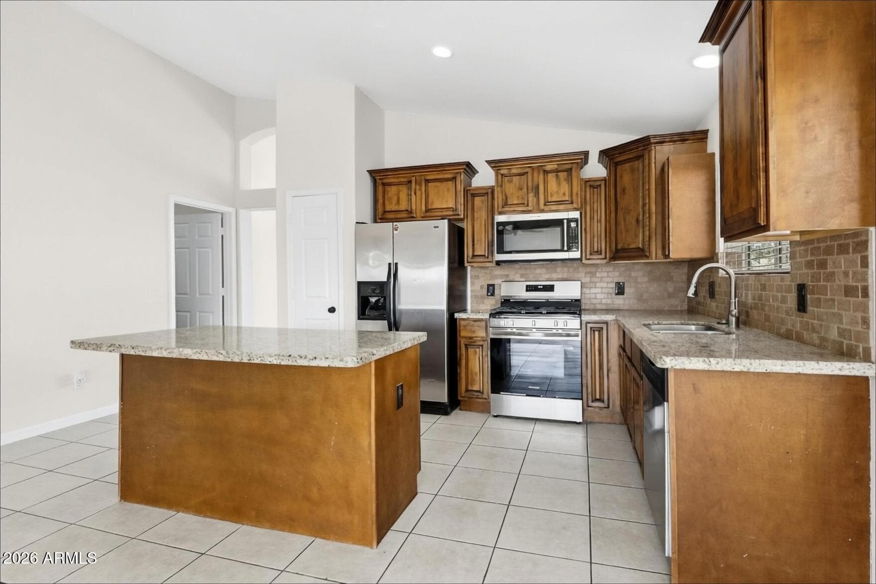 627 E Shannon Street — photo 6