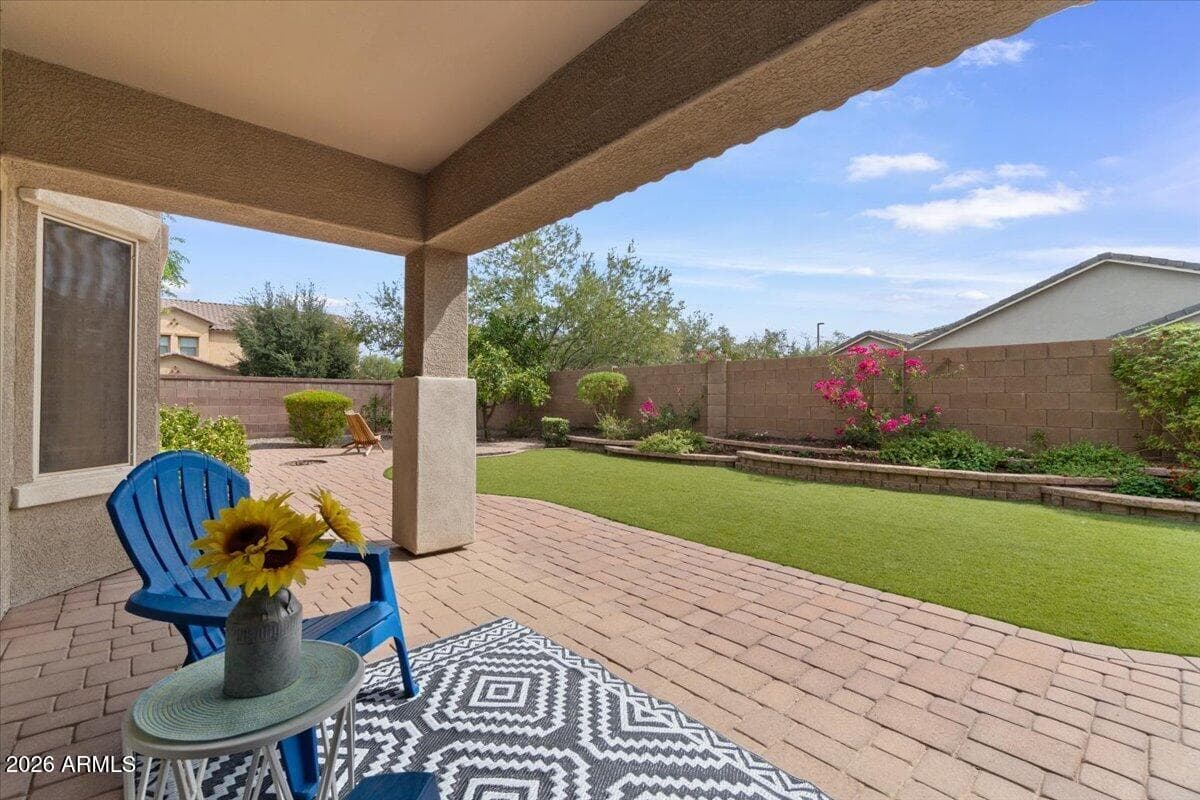 2953 E Tonto Drive — photo 2