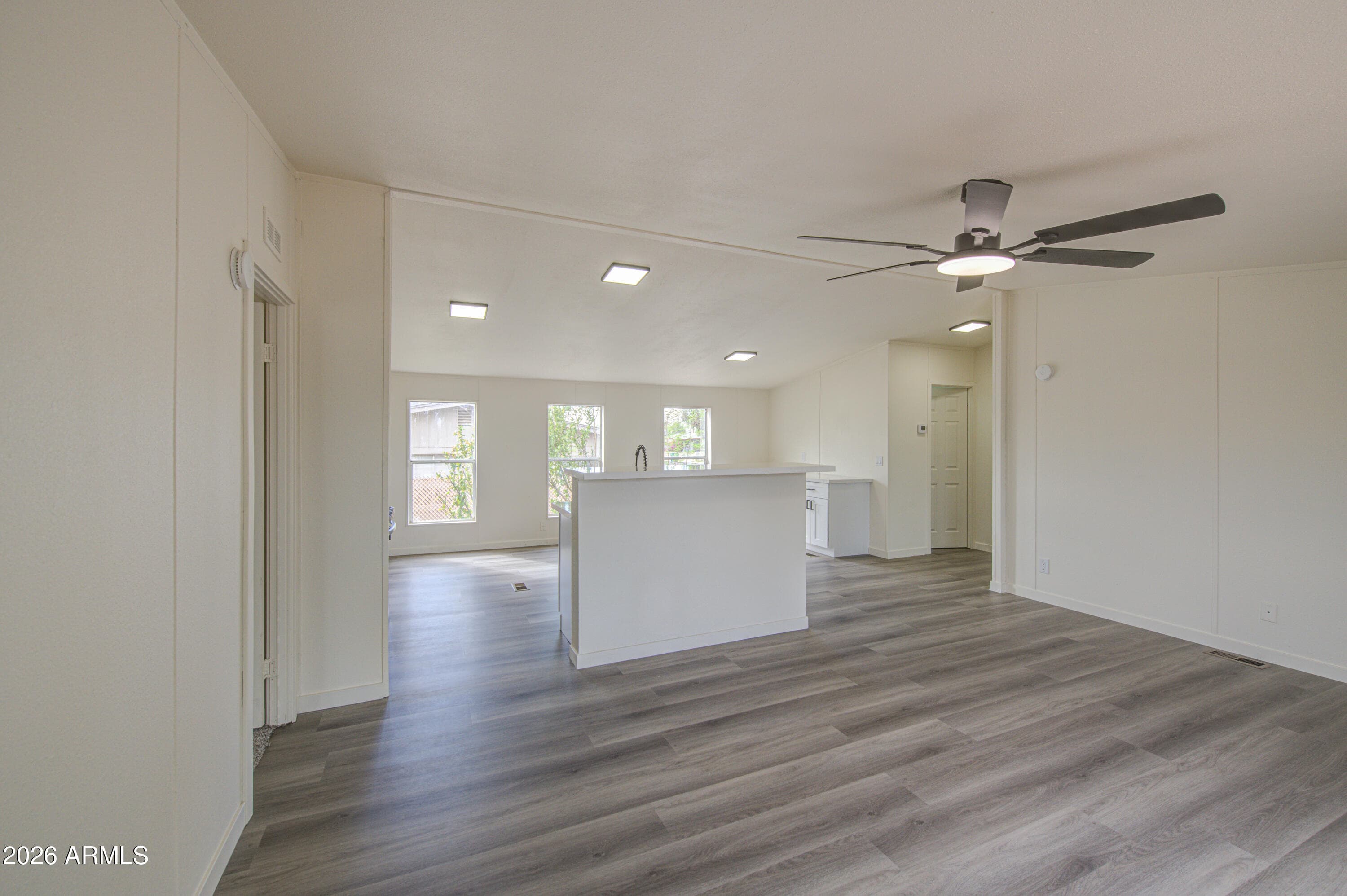 8105 E 4th Avenue — photo 6
