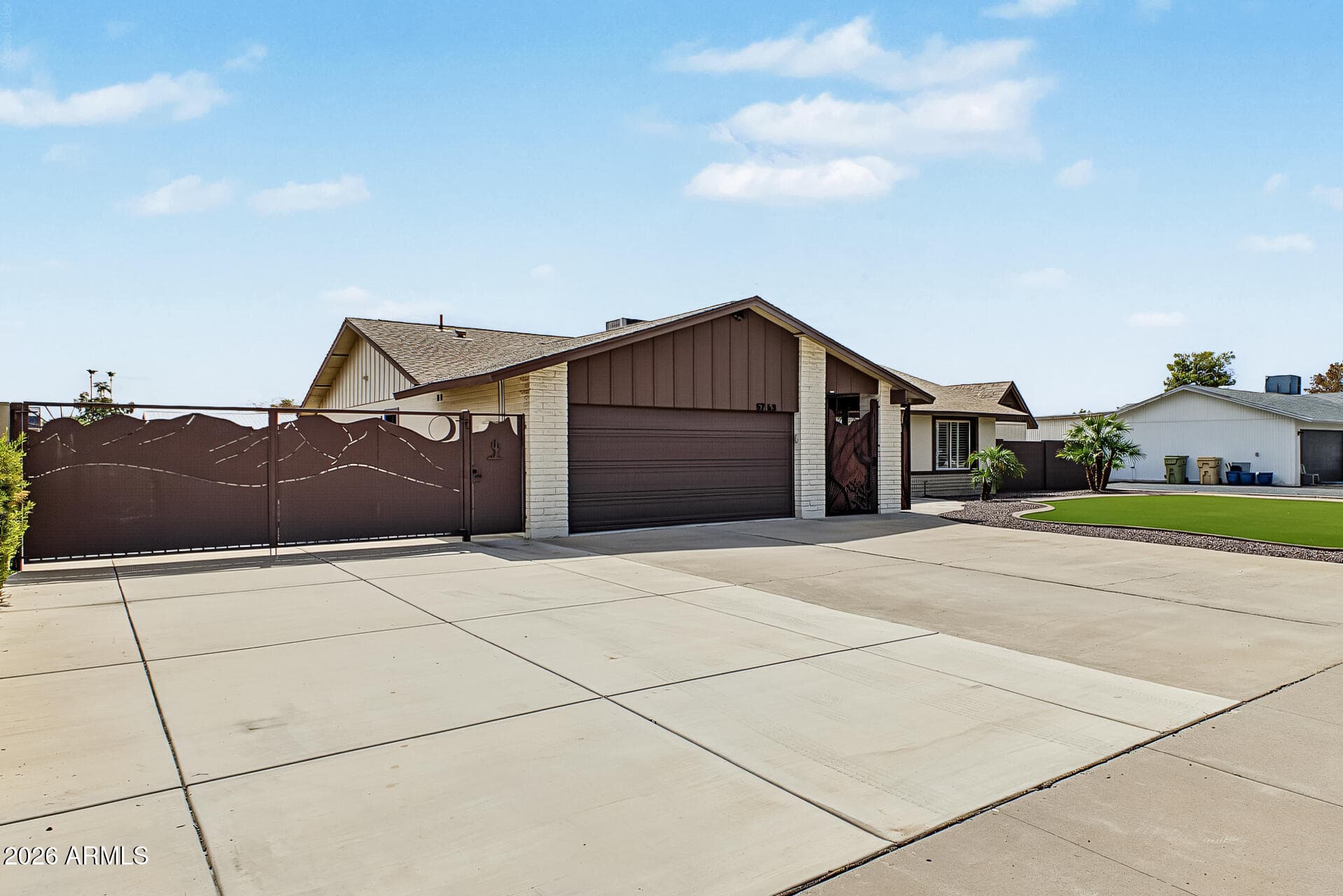 5763 W Marconi Avenue — photo 2