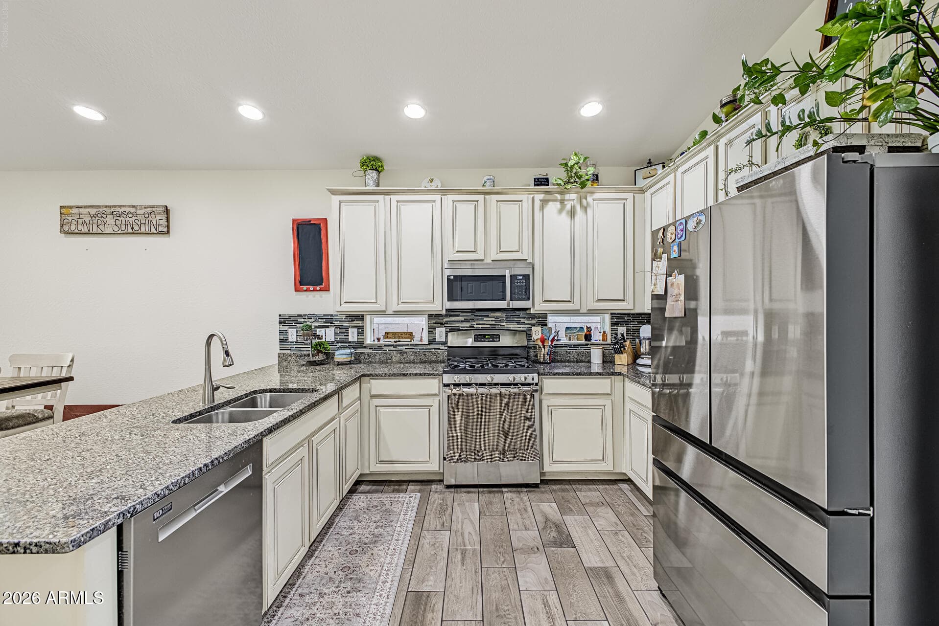 7517 E Osage Avenue — photo 6