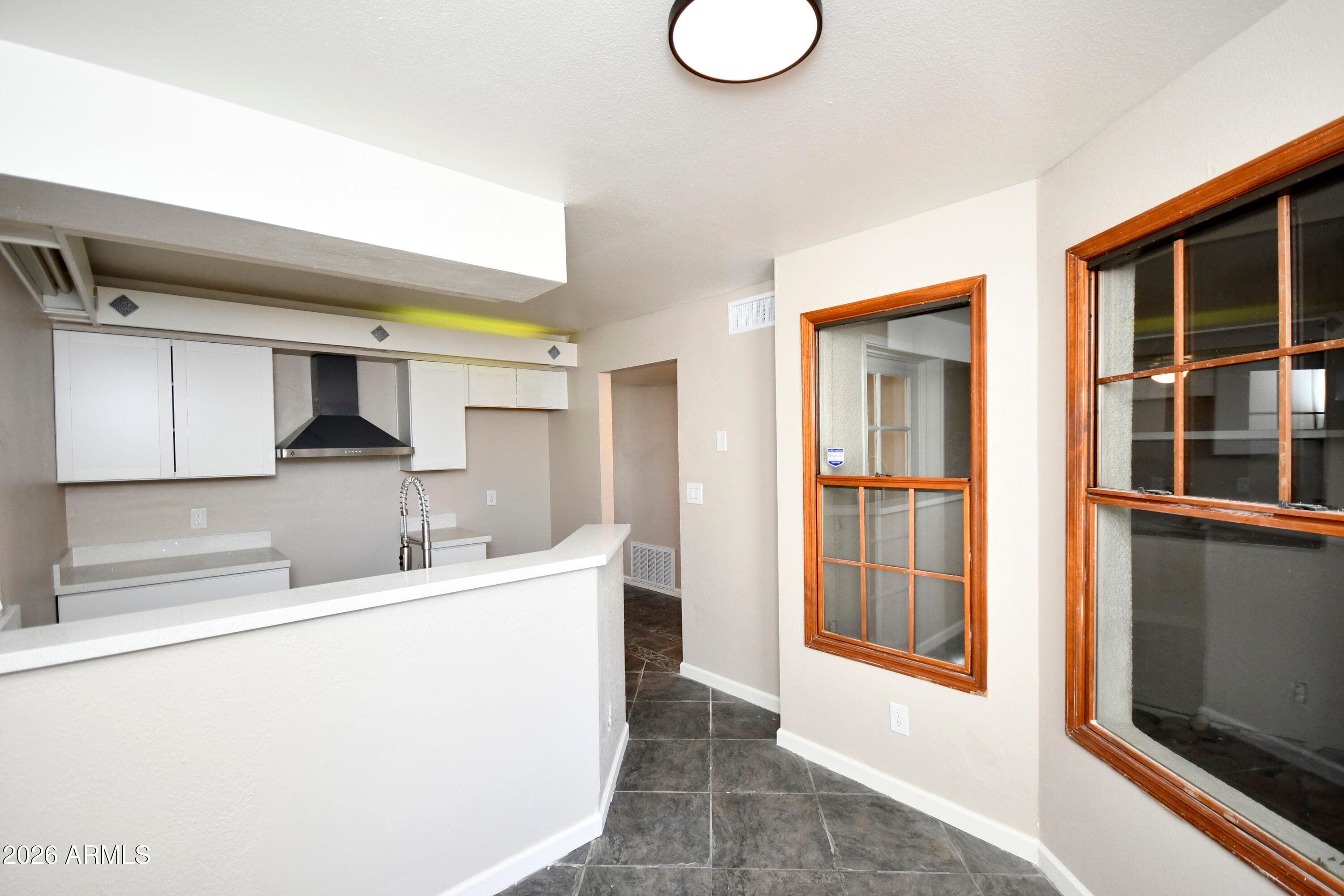 1125 W Pasadena Avenue 6 — photo 2