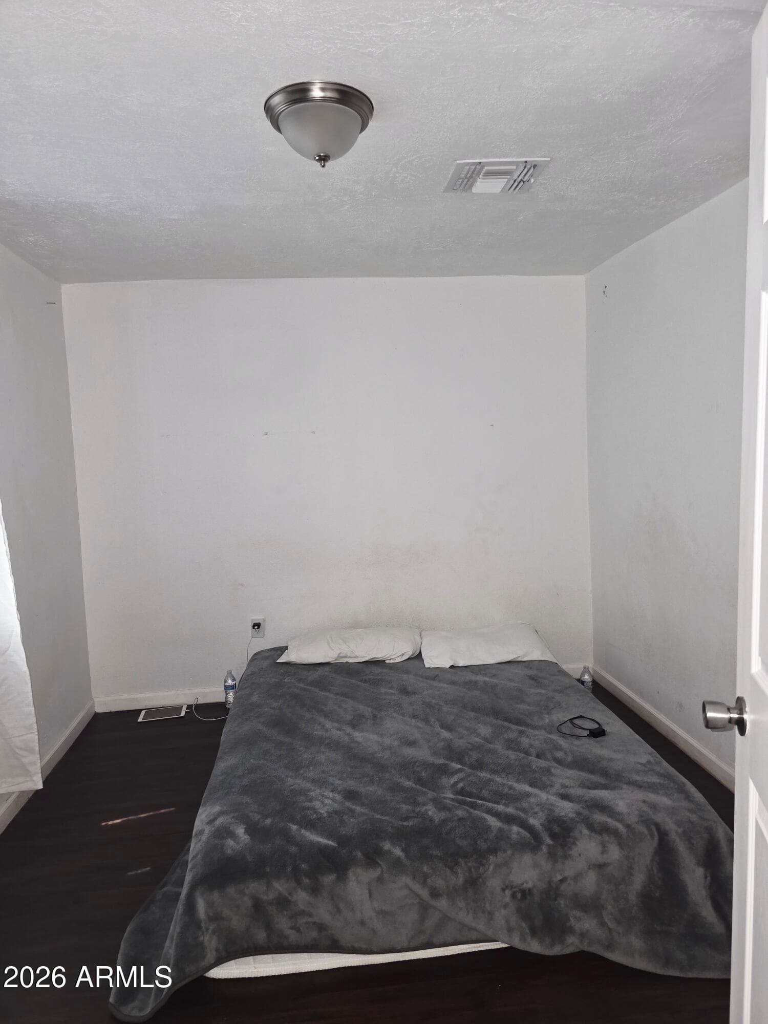 2422 W Hadley Street — photo 4
