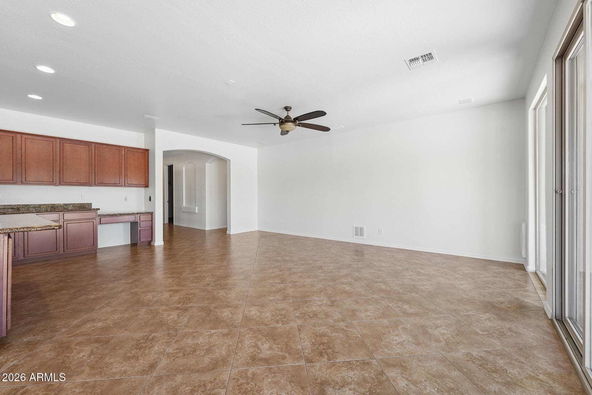 1633 E Nightingale Lane — photo 6
