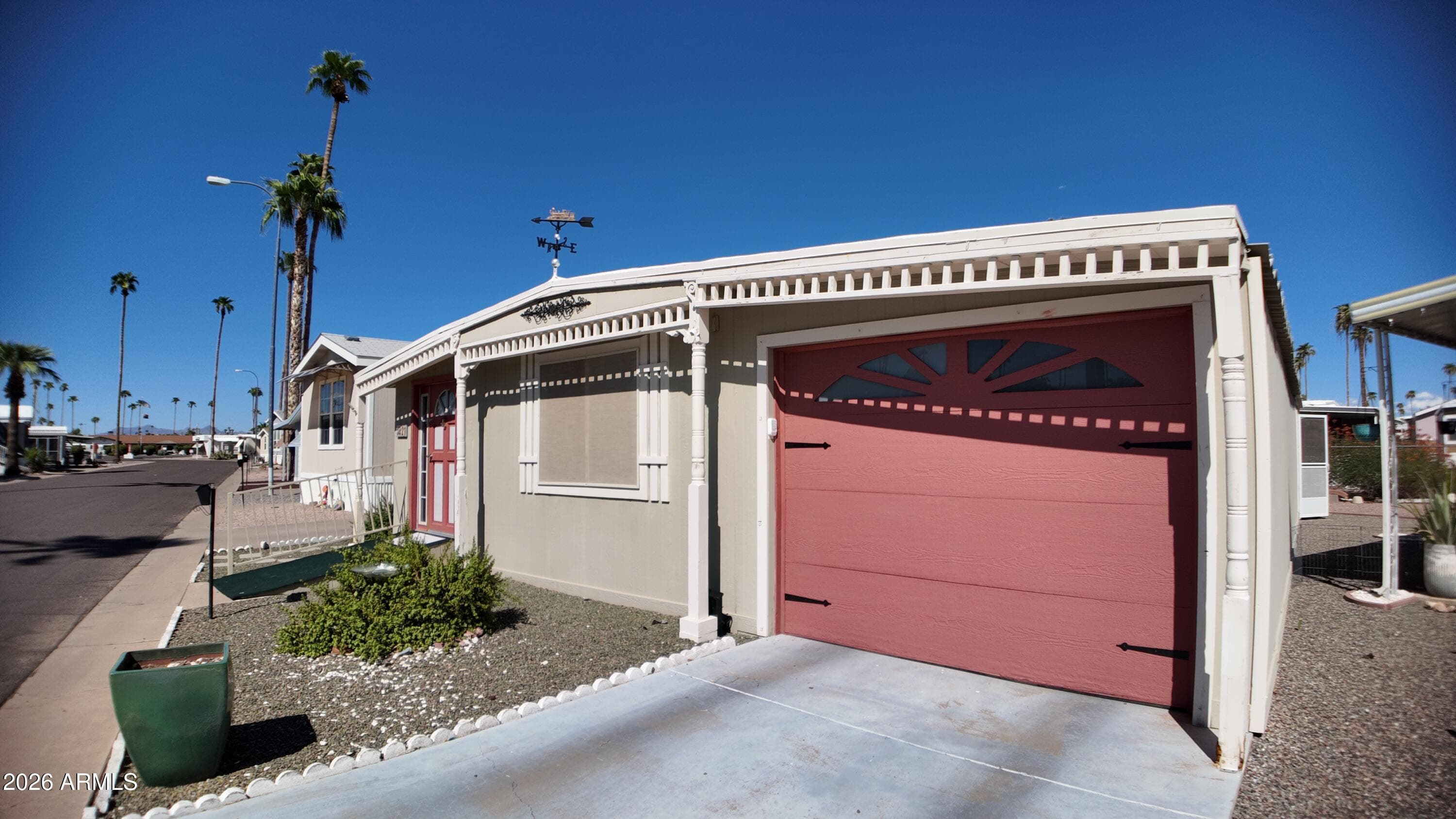 2601 E Allred Avenue 21 — photo 2