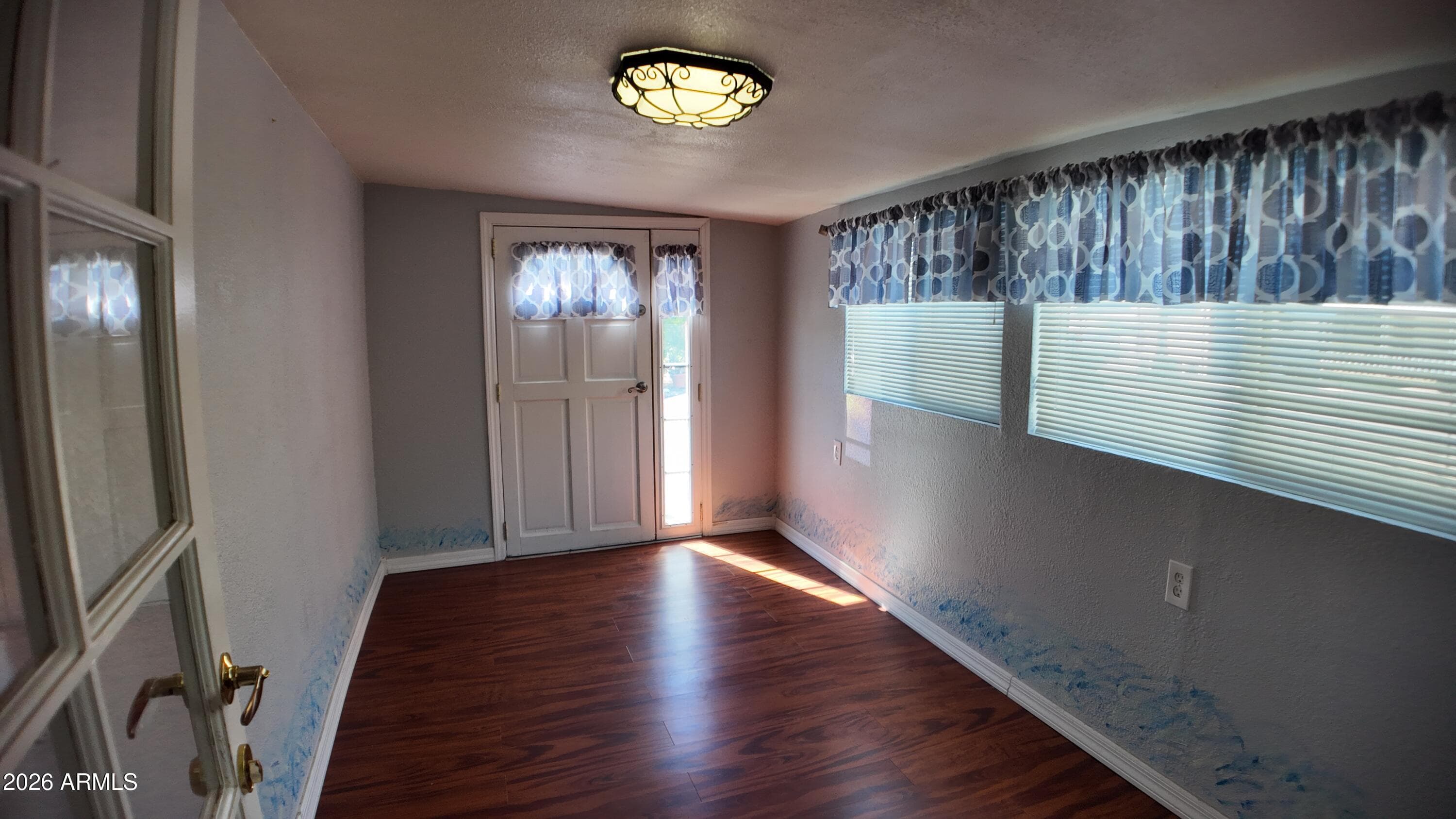 2601 E Allred Avenue 21 — photo 3
