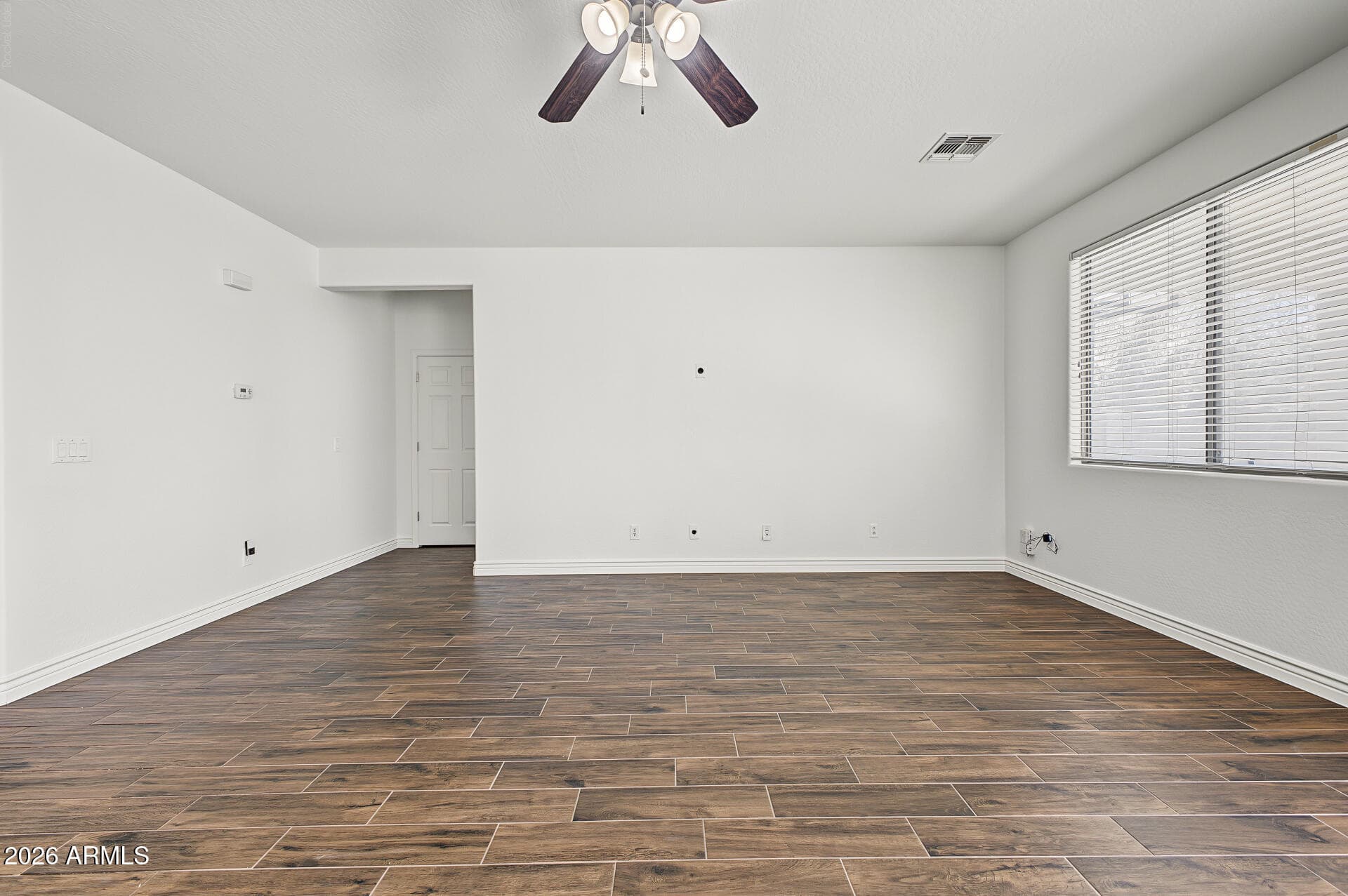 5439 W Quail Track Drive — photo 4