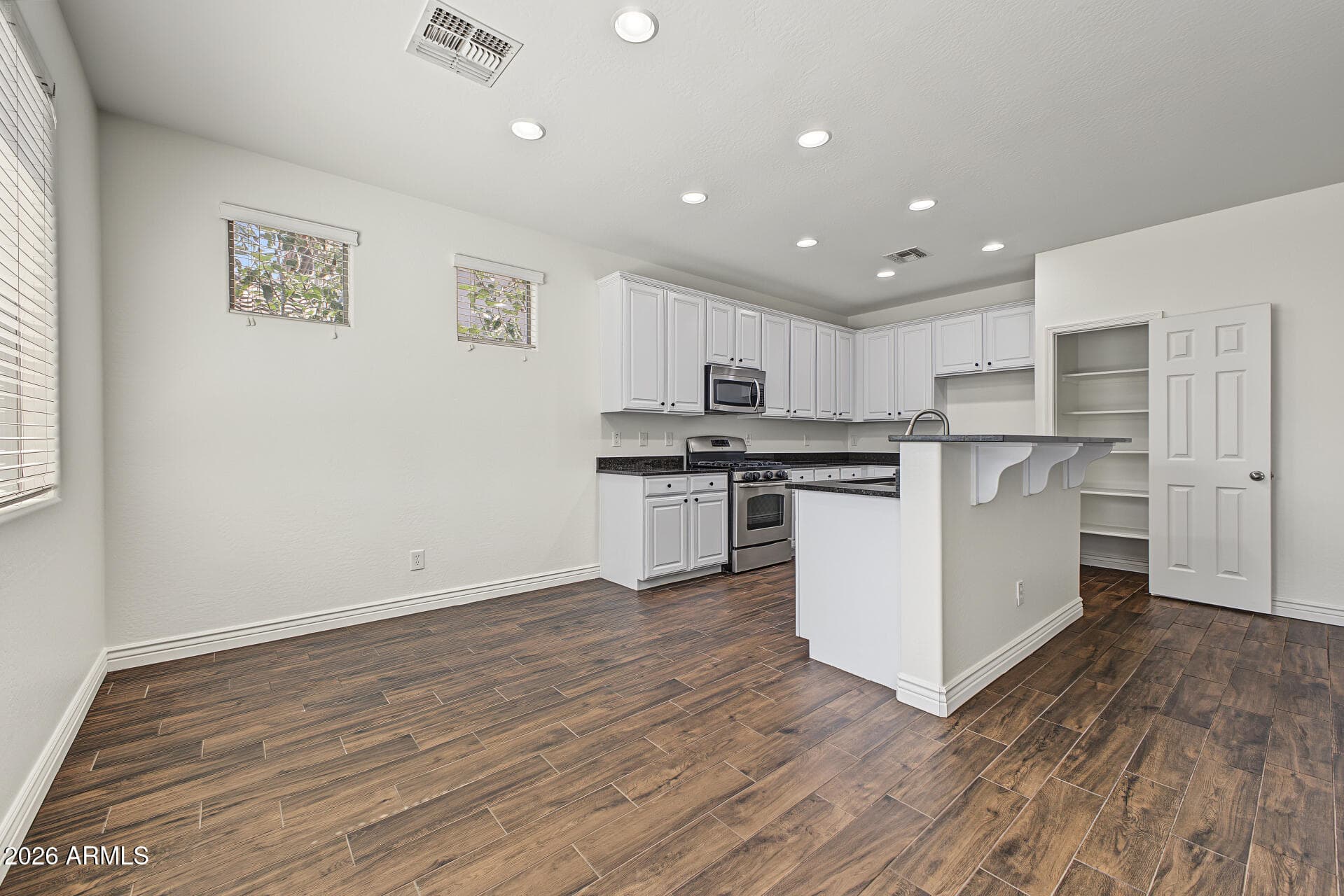 5439 W Quail Track Drive — photo 7