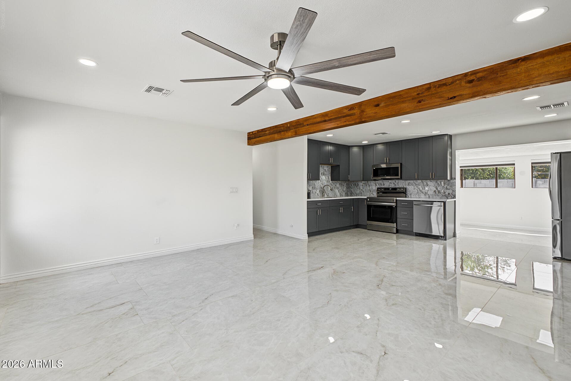 7525 E Moreland Street — photo 2