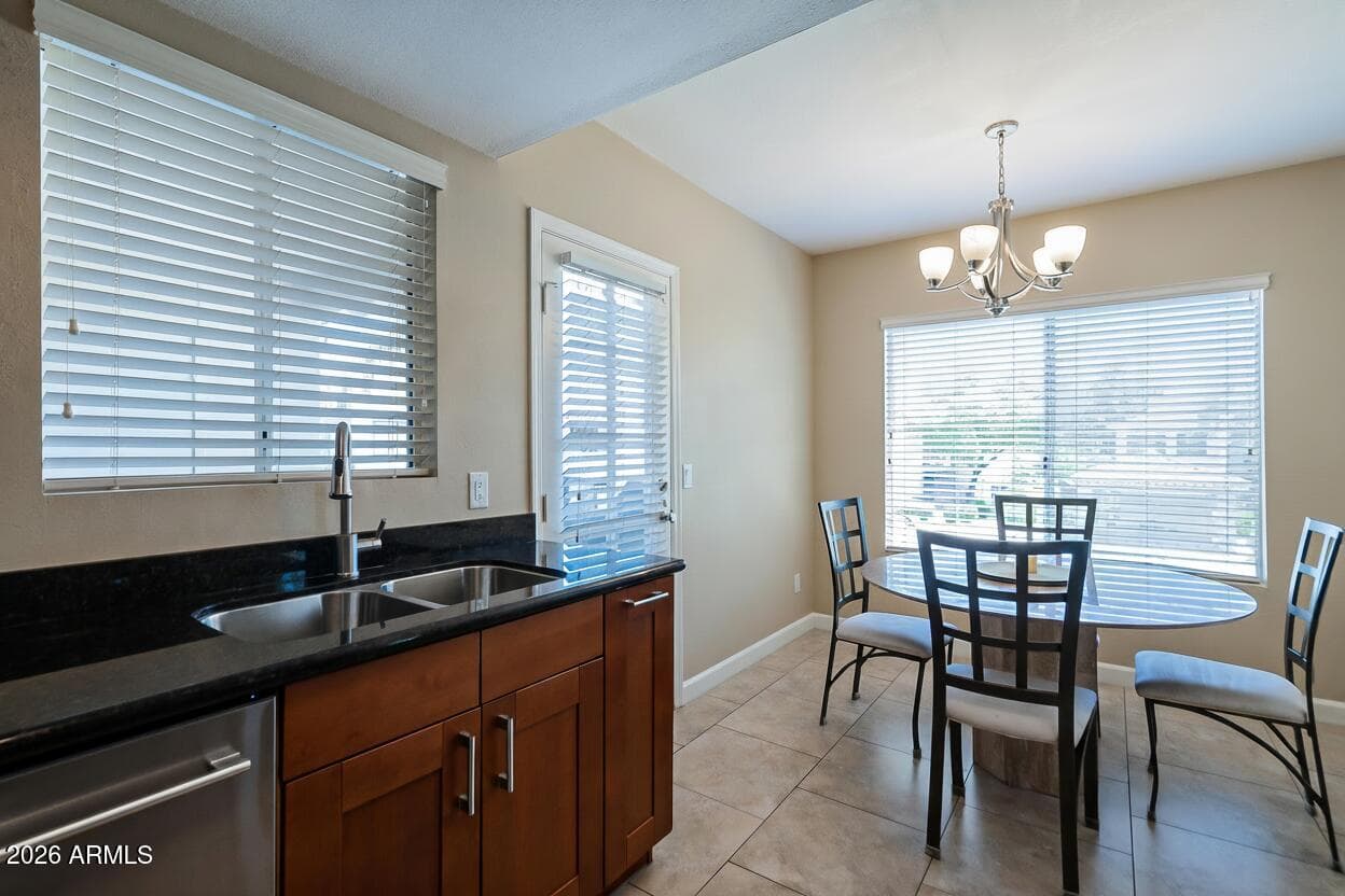 1825 W Ray Road 2050 — photo 2