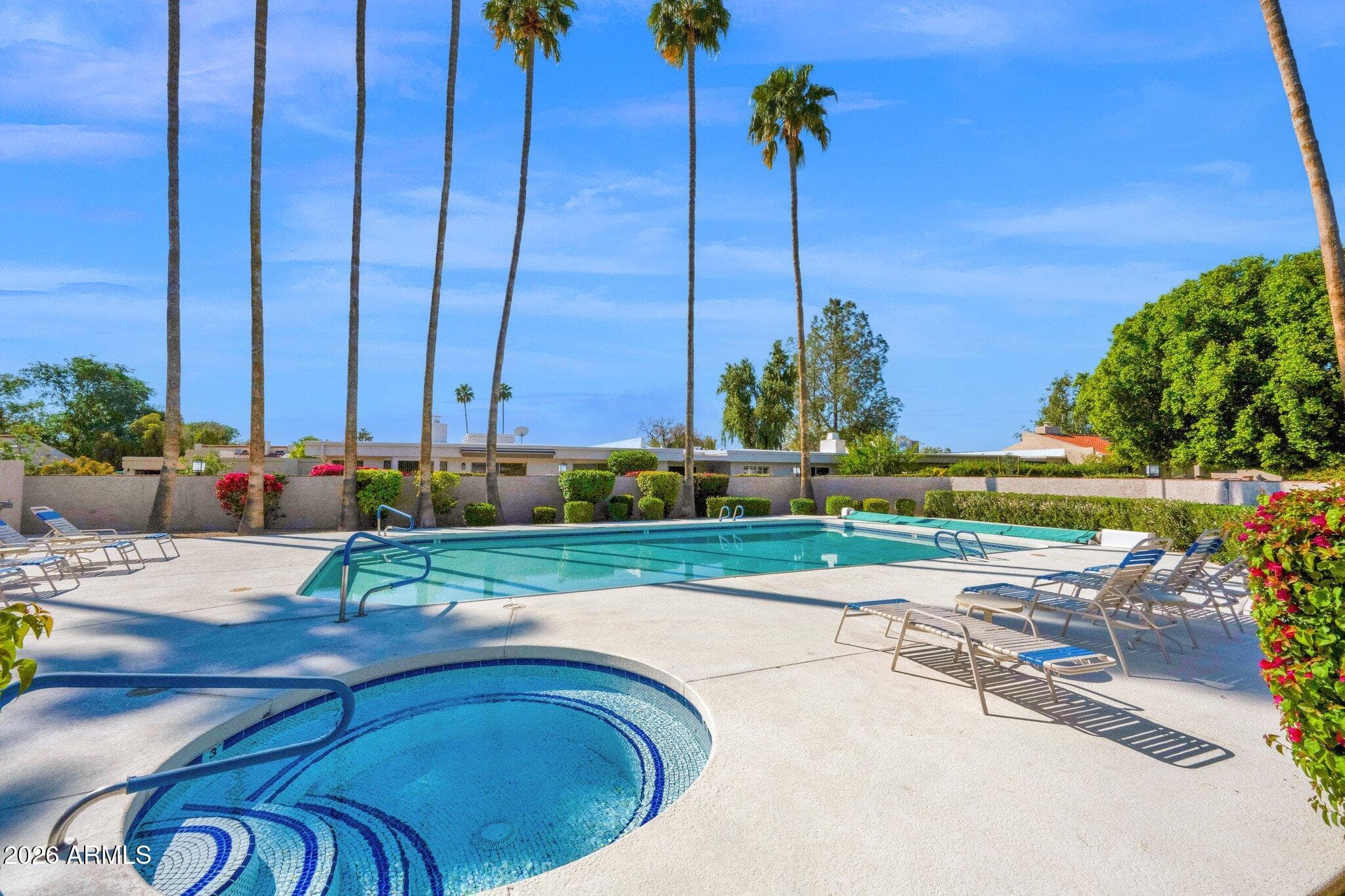 8208 E Del Cuarzo Drive — photo 2