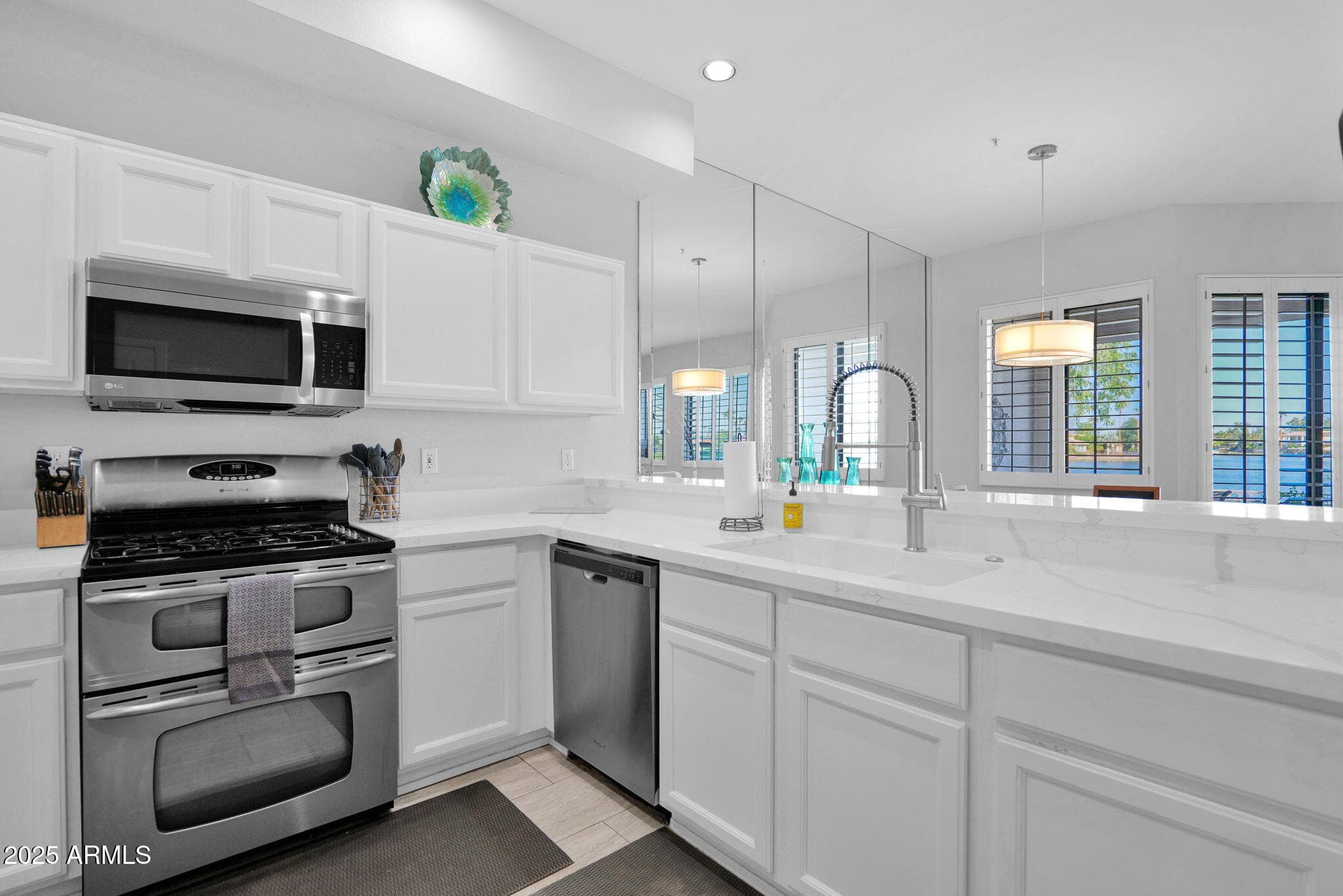 8270 N Hayden Road 1011 — photo 2