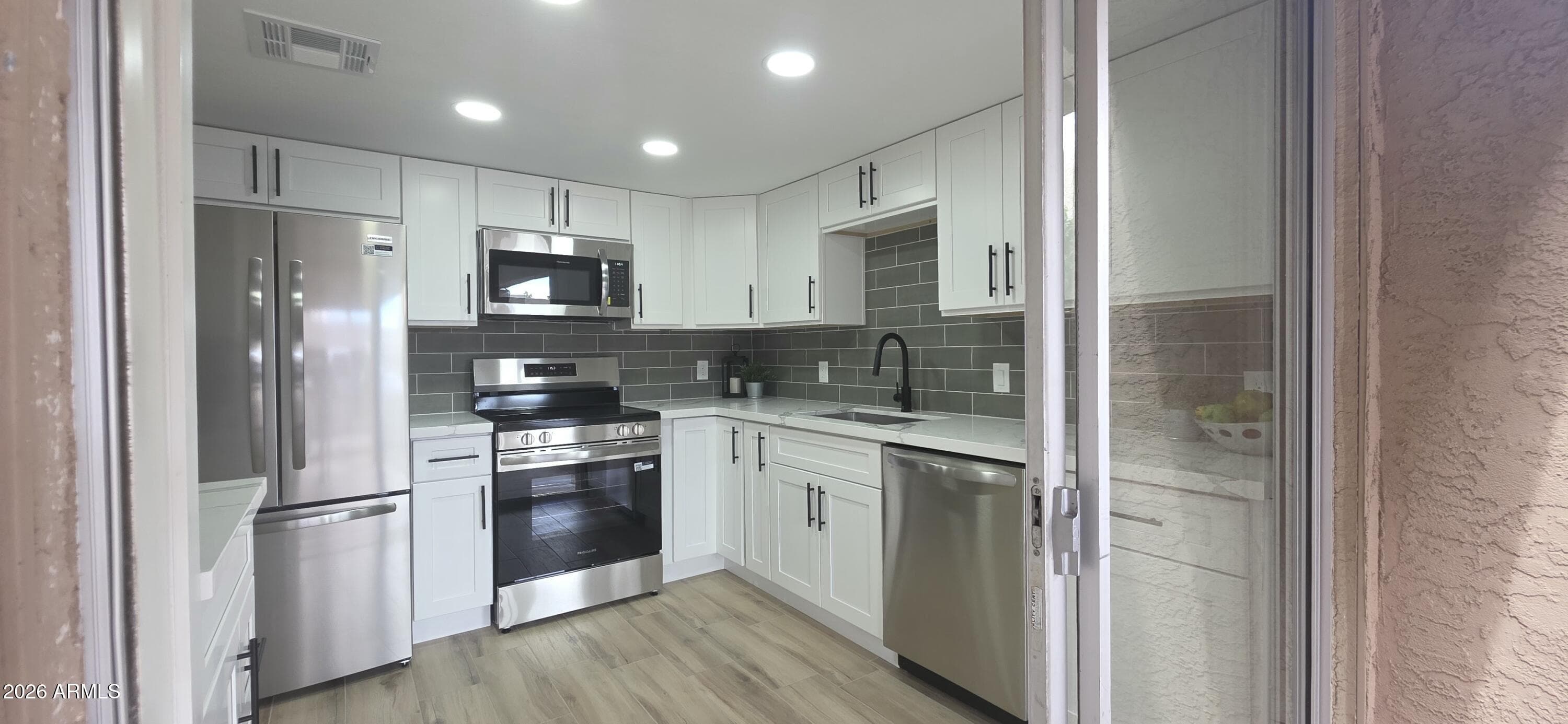 460 S Desert Palm — photo 3