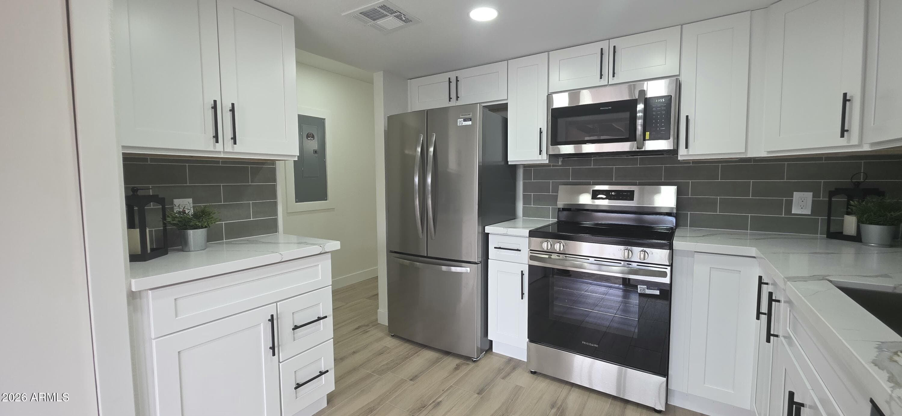 460 S Desert Palm — photo 2