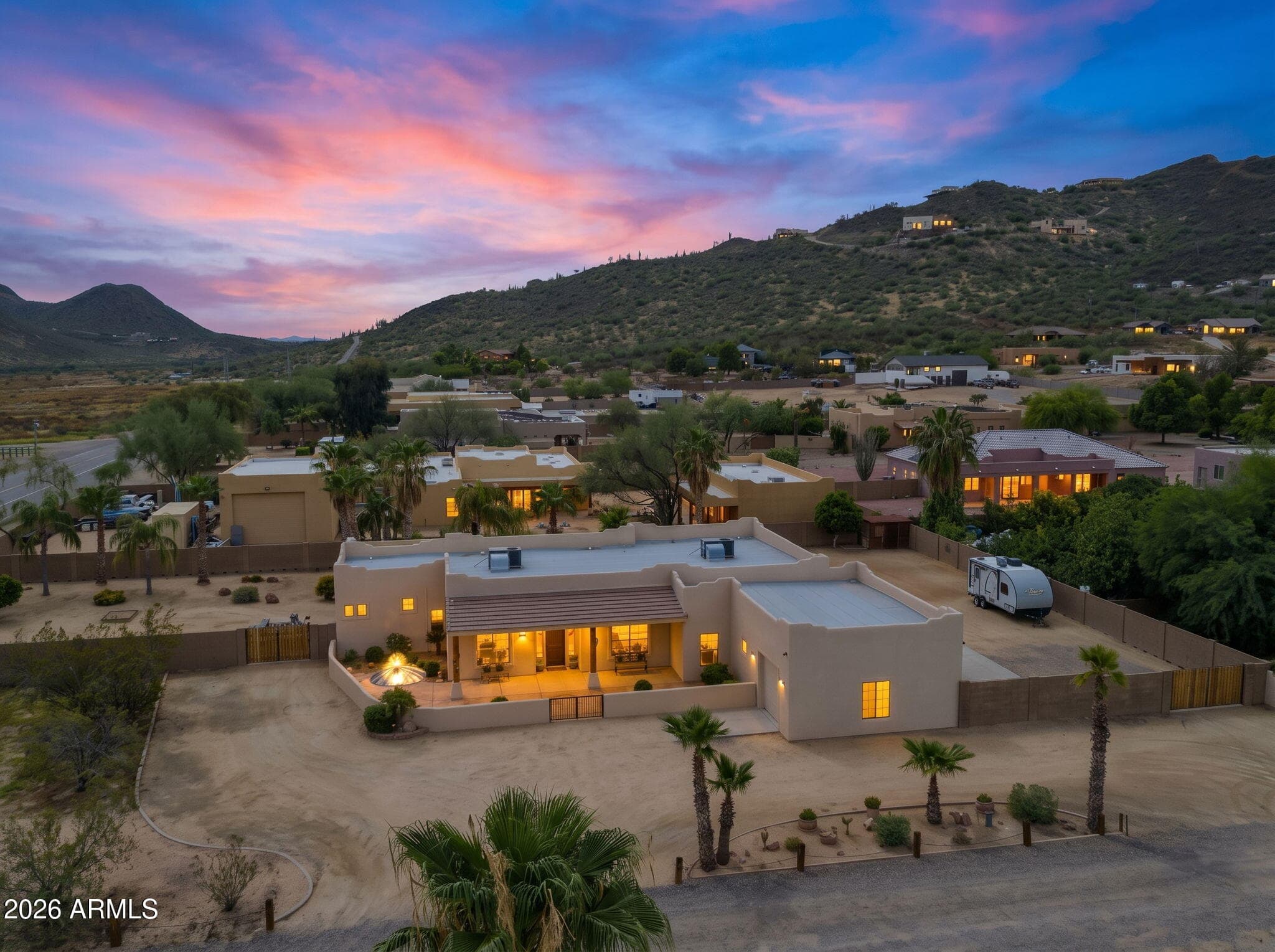 2719 W Canyon Road
