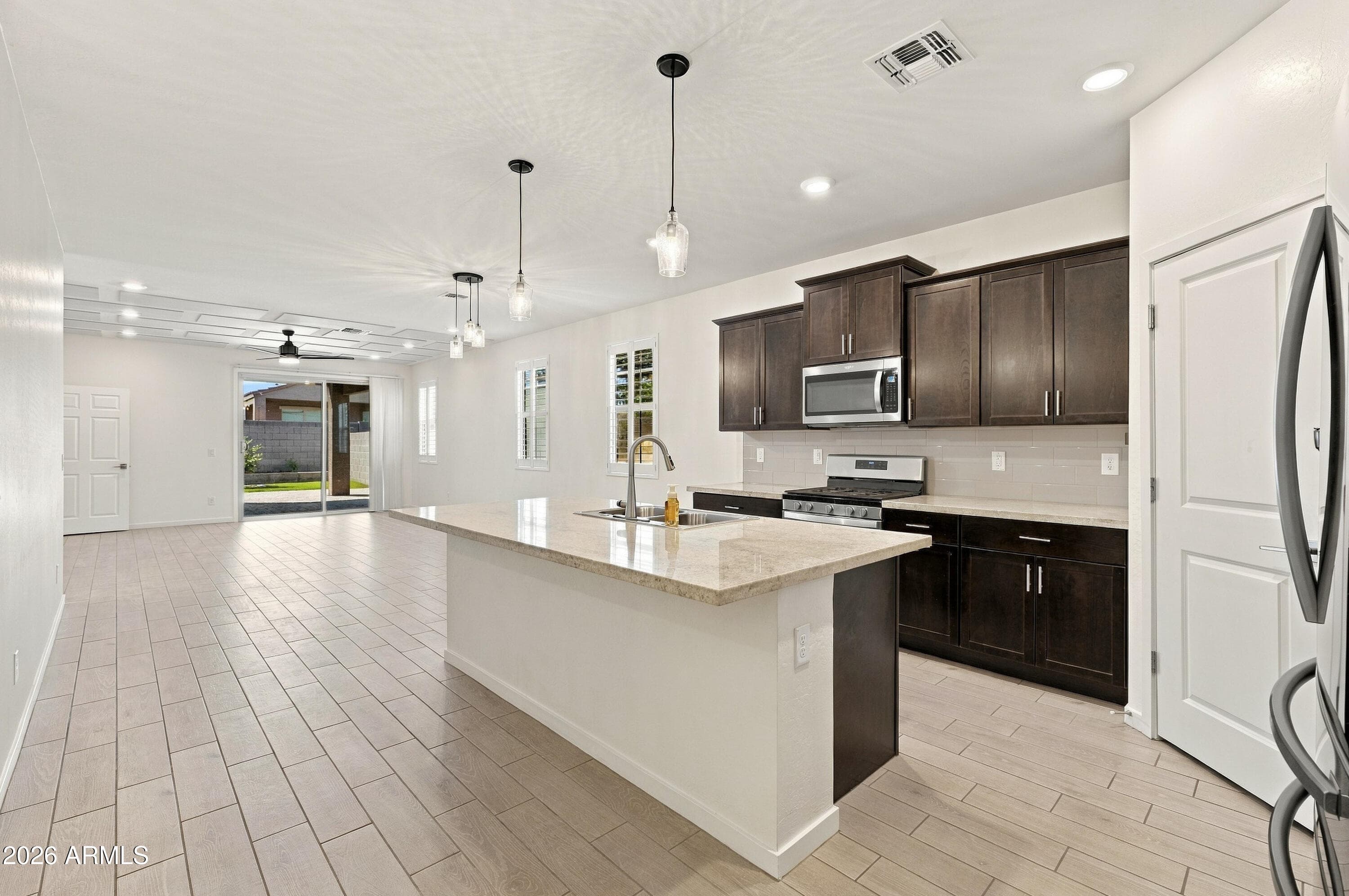 12645 W Orangewood Avenue — photo 5