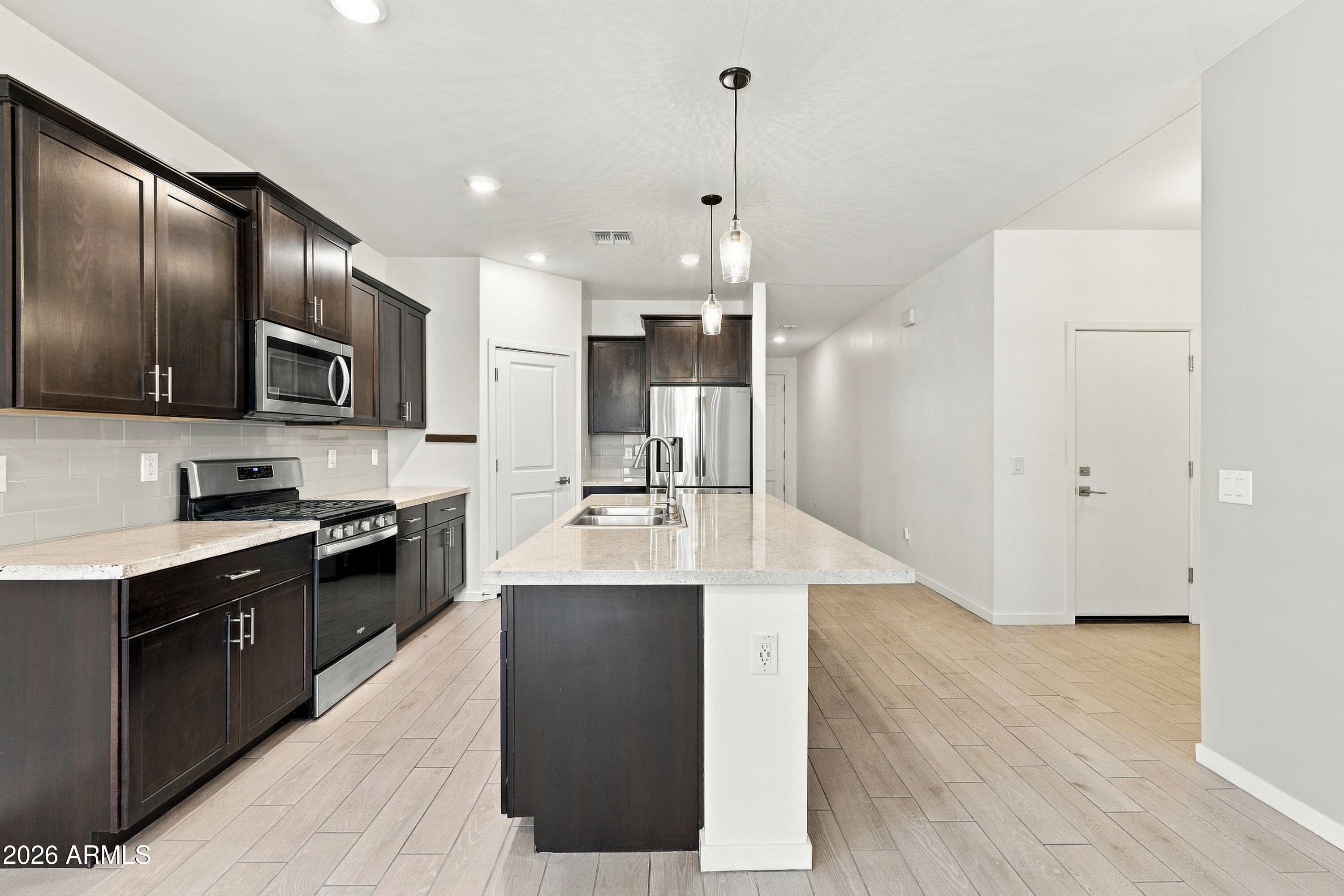 12645 W Orangewood Avenue — photo 8